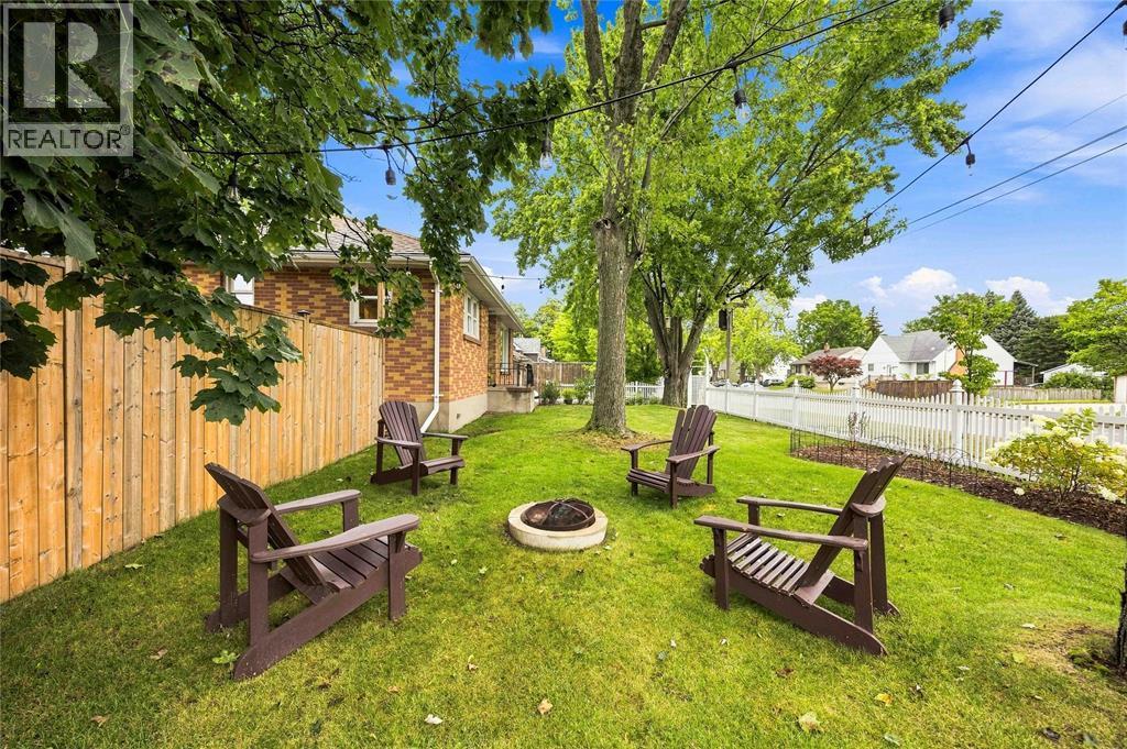 875 Woodland Avenue, Sarnia, ON