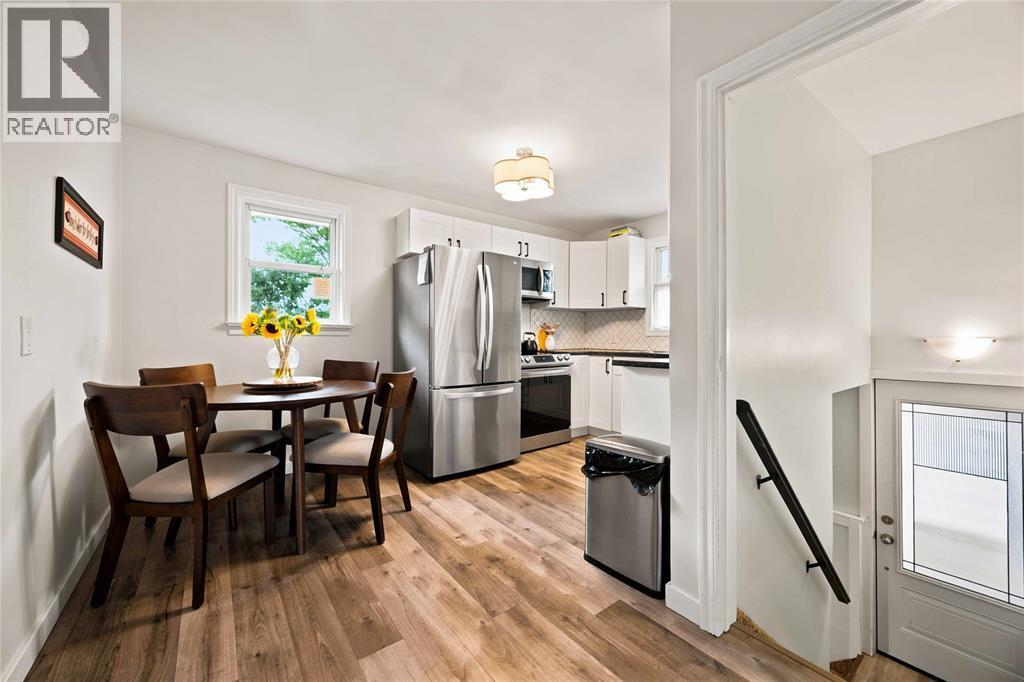 875 Woodland Avenue, Sarnia, ON