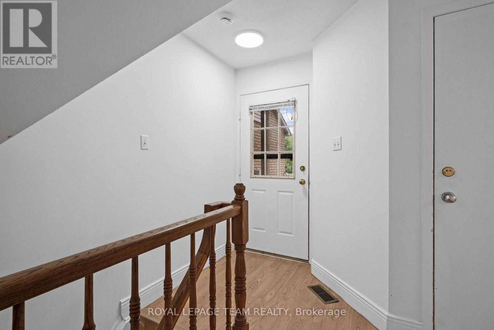 B - 5744 Andrasi Crescent, Ottawa, ON