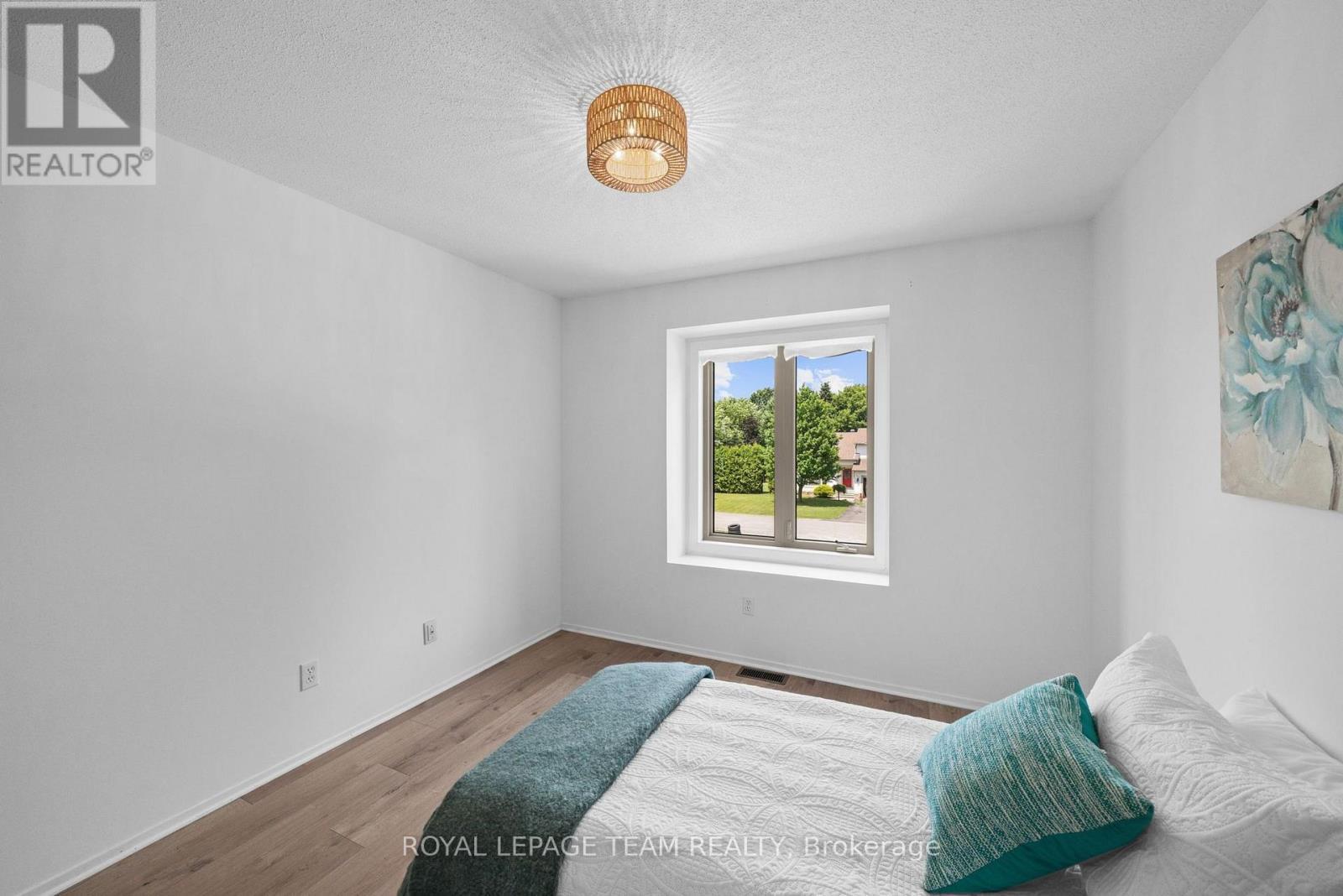 B - 5744 Andrasi Crescent, Ottawa, ON