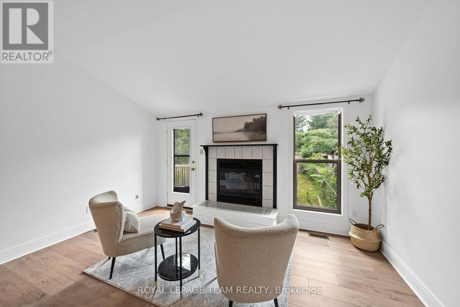 B - 5744 Andrasi Crescent, Ottawa, ON