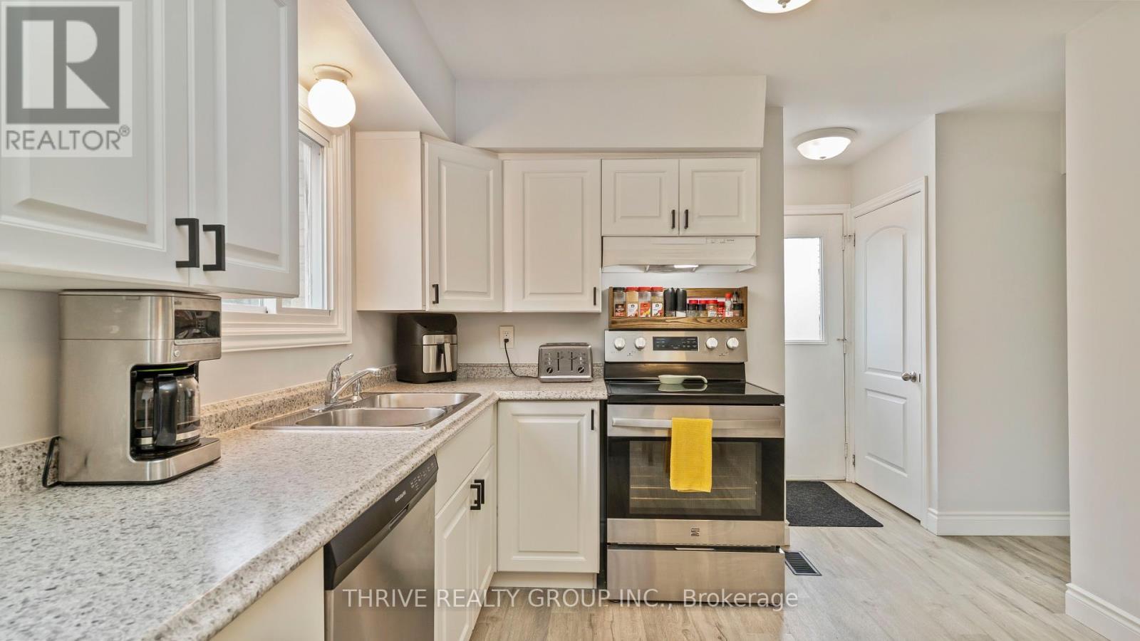 83 Scotchmere Crescent, London South (South X), ON