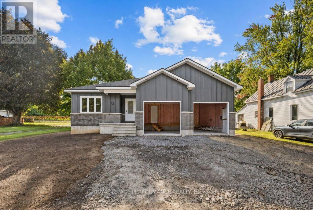 12 Mechanic Street, North Glengarry, ON