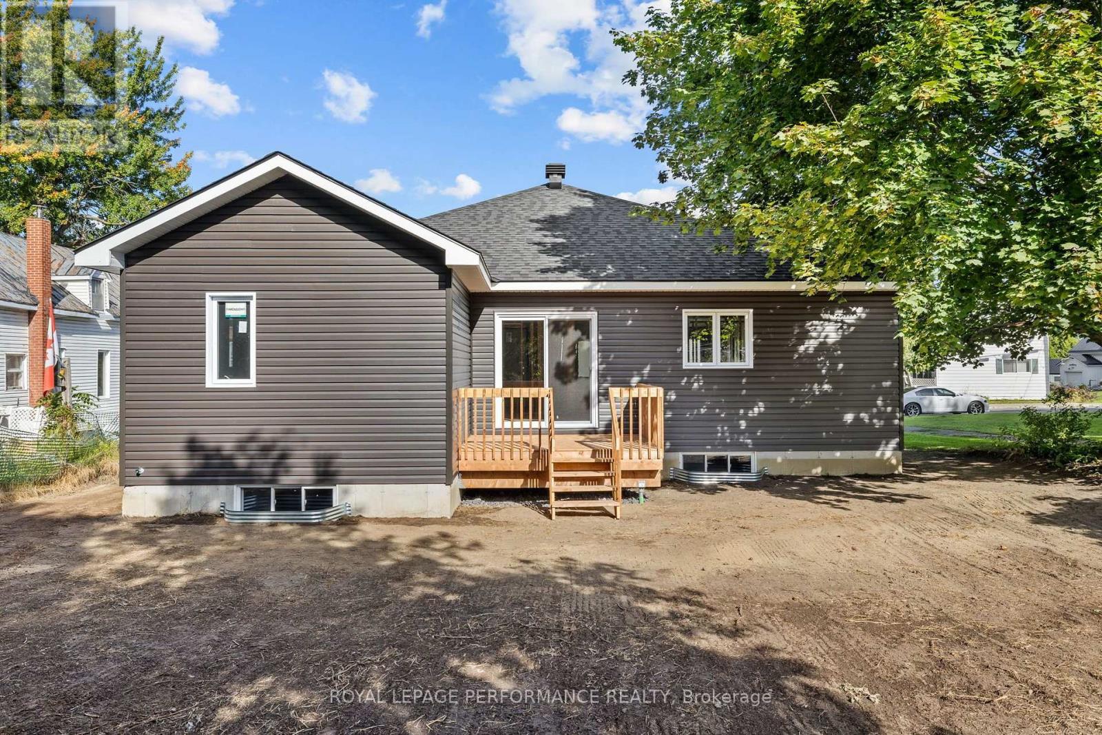 12 Mechanic Street, North Glengarry, ON