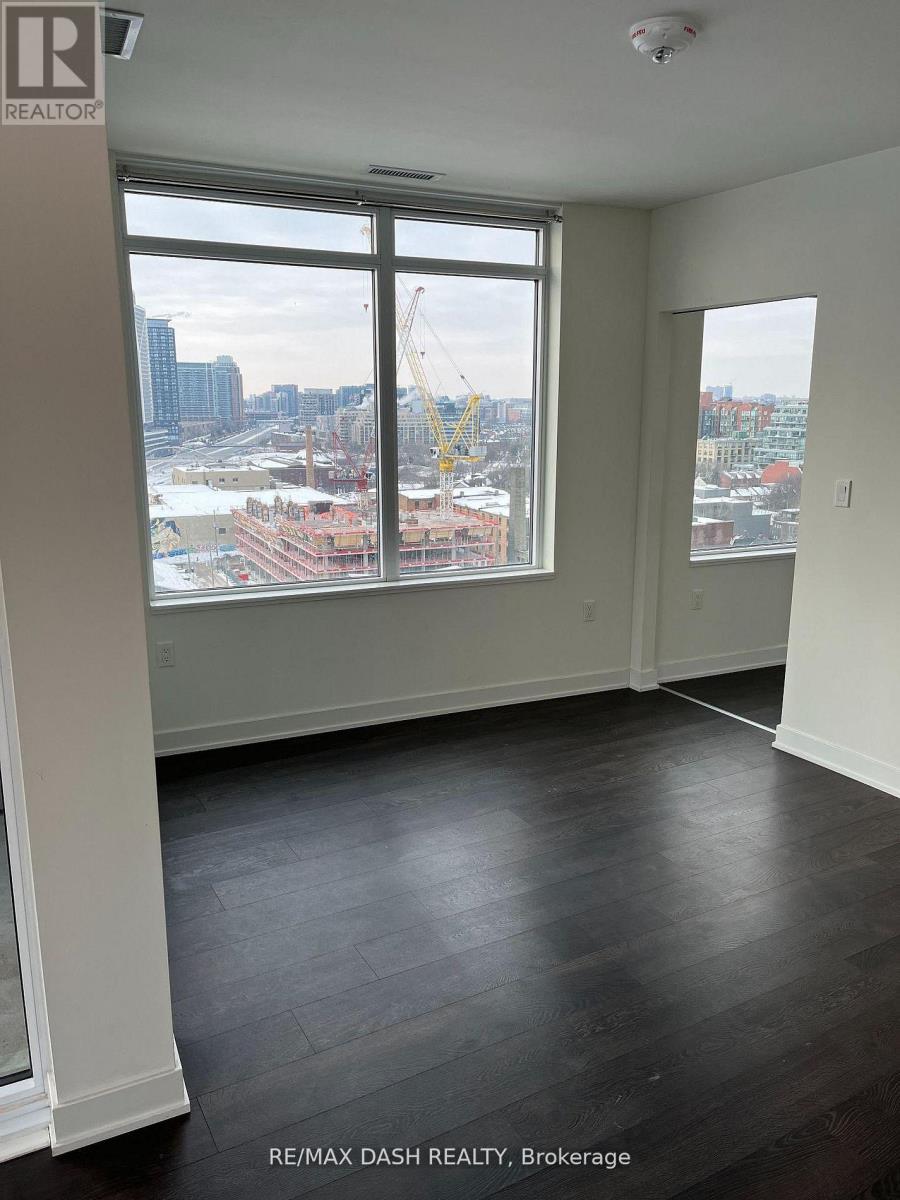 806W - 27 Bathurst Street, Toronto, ON