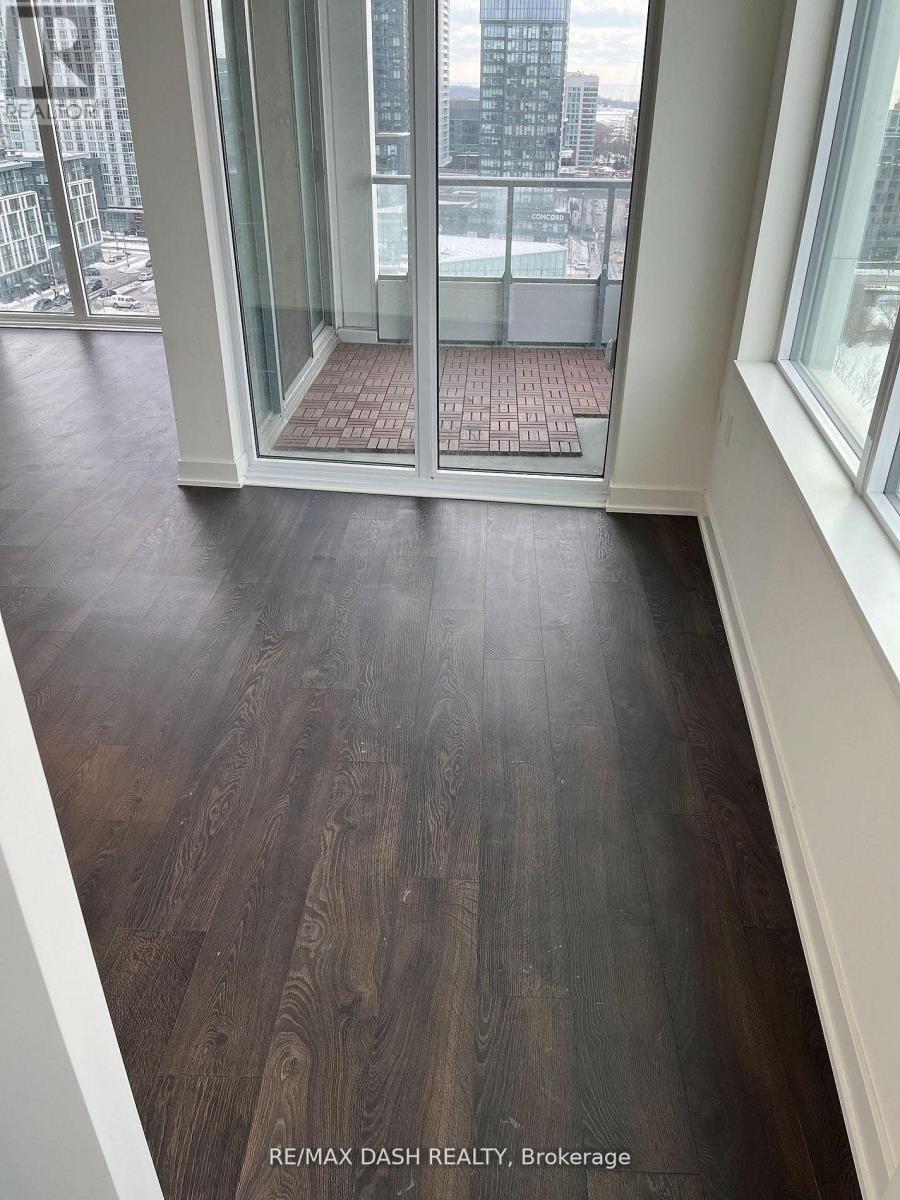 806W - 27 Bathurst Street, Toronto, ON