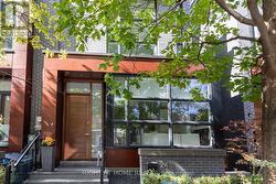248 MANNING AVENUE Toronto, ON M6J 2L7