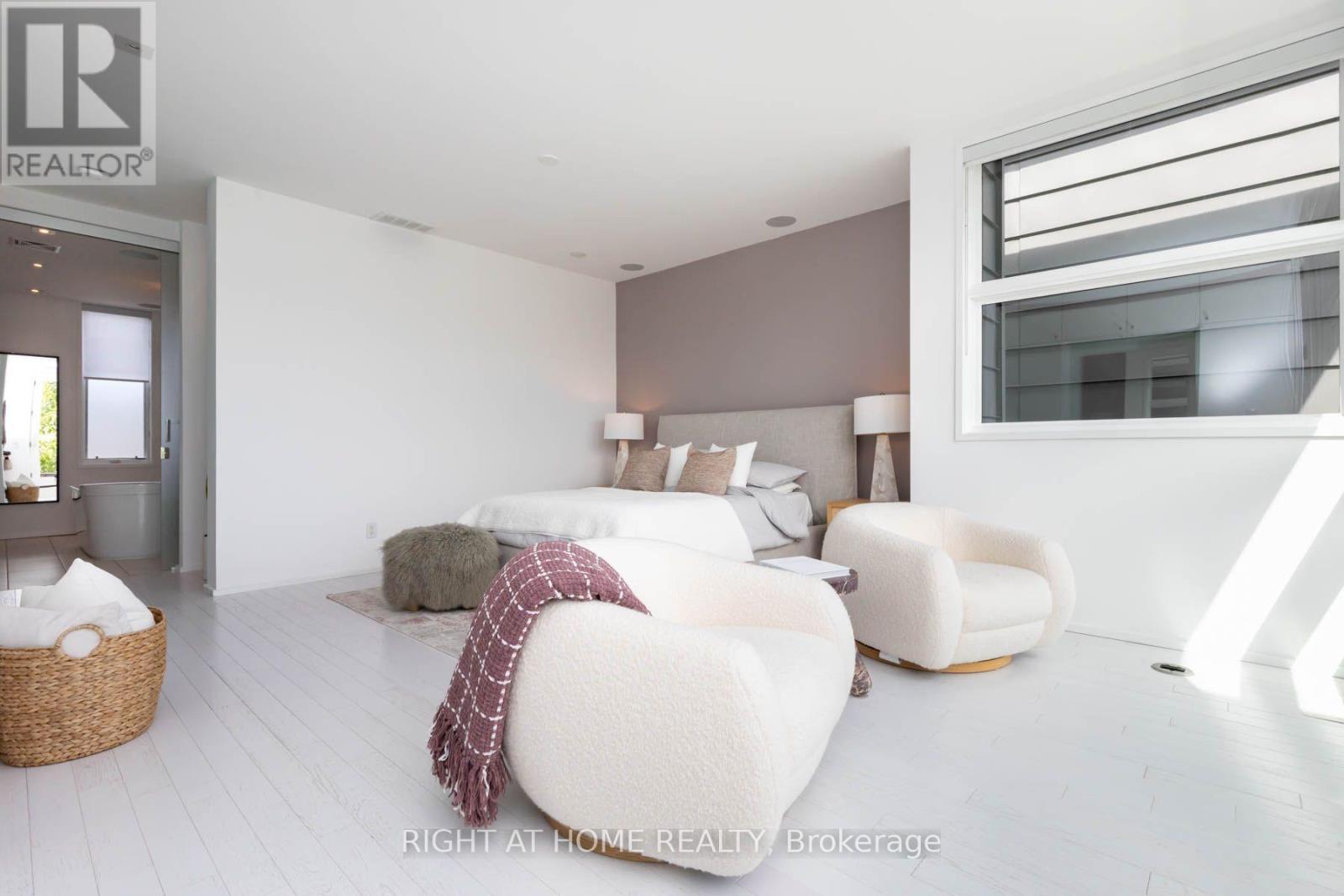 248 Manning Avenue, Toronto, ON