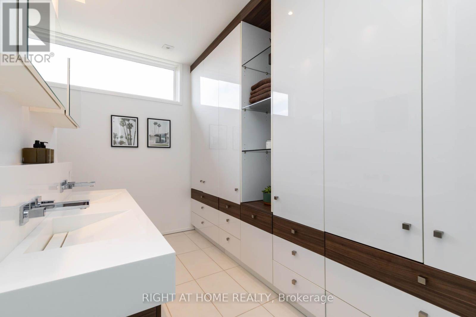 248 Manning Avenue, Toronto, ON