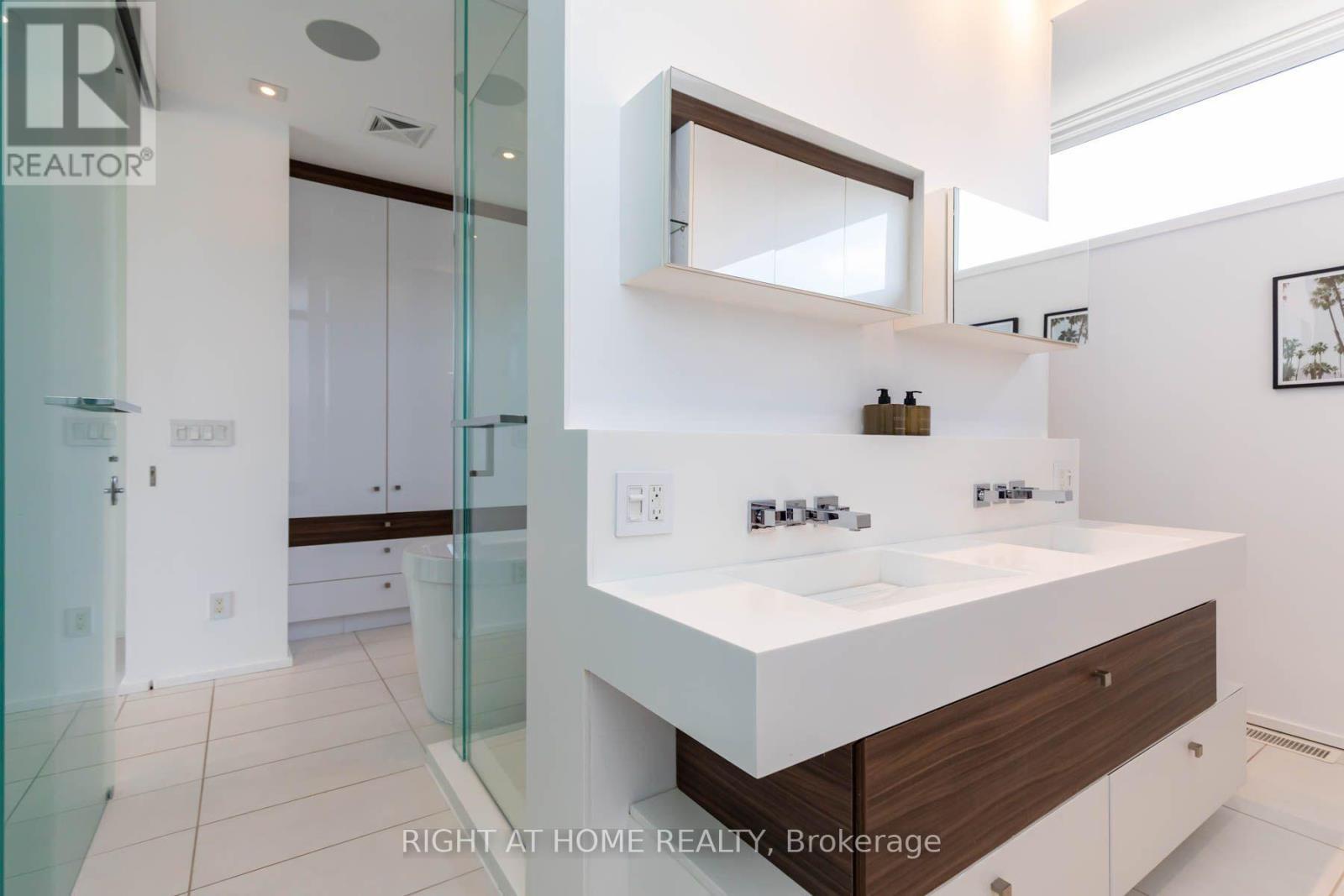 248 Manning Avenue, Toronto, ON