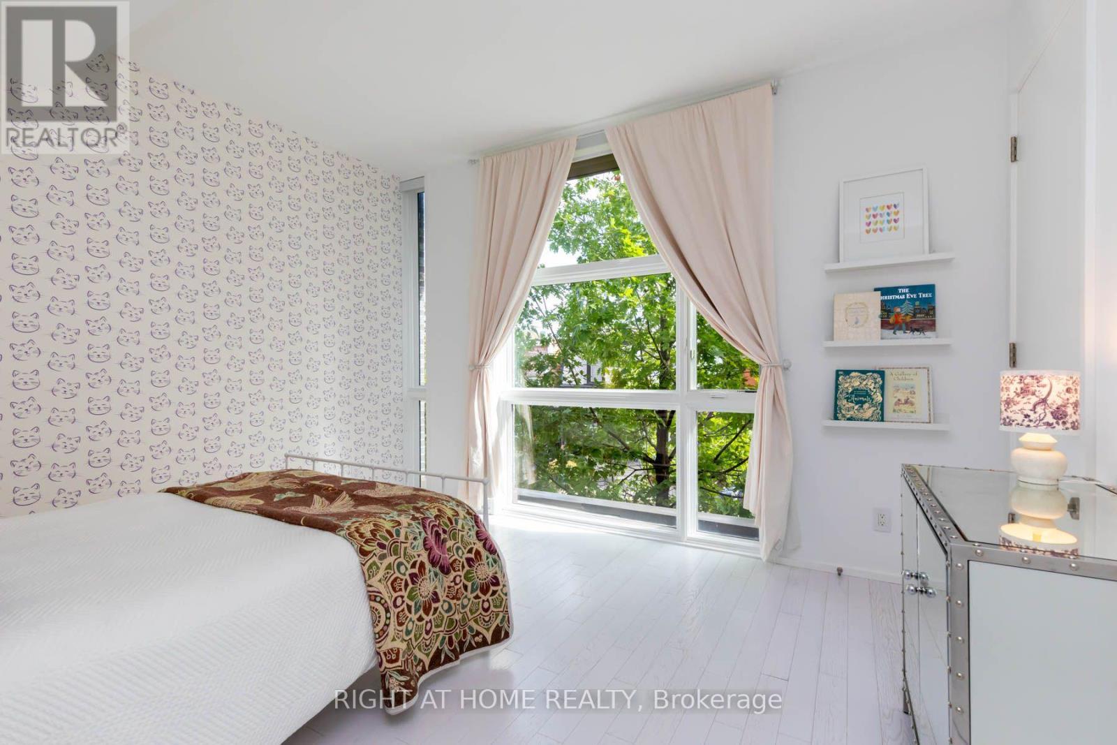 248 Manning Avenue, Toronto, ON