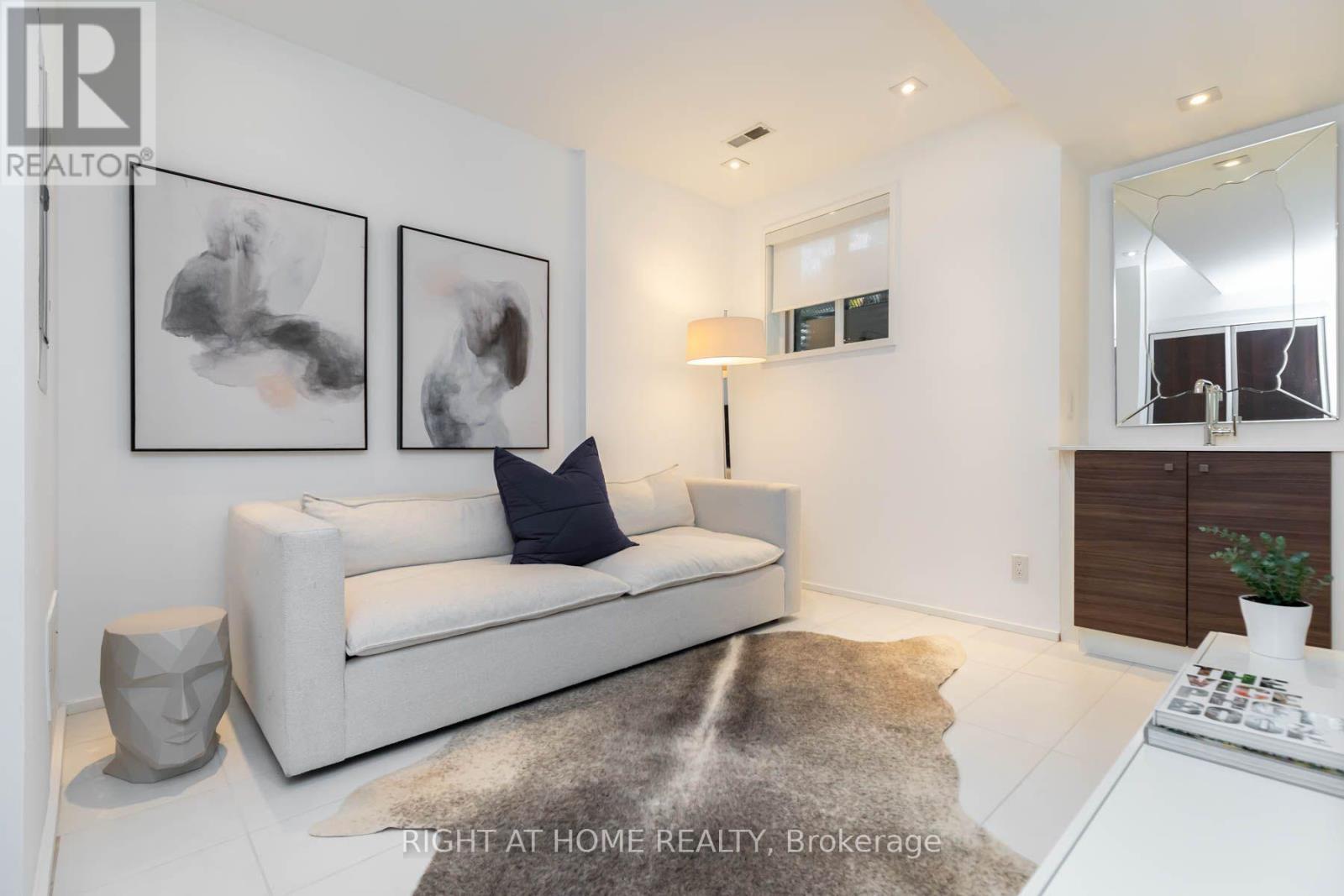 248 Manning Avenue, Toronto, ON