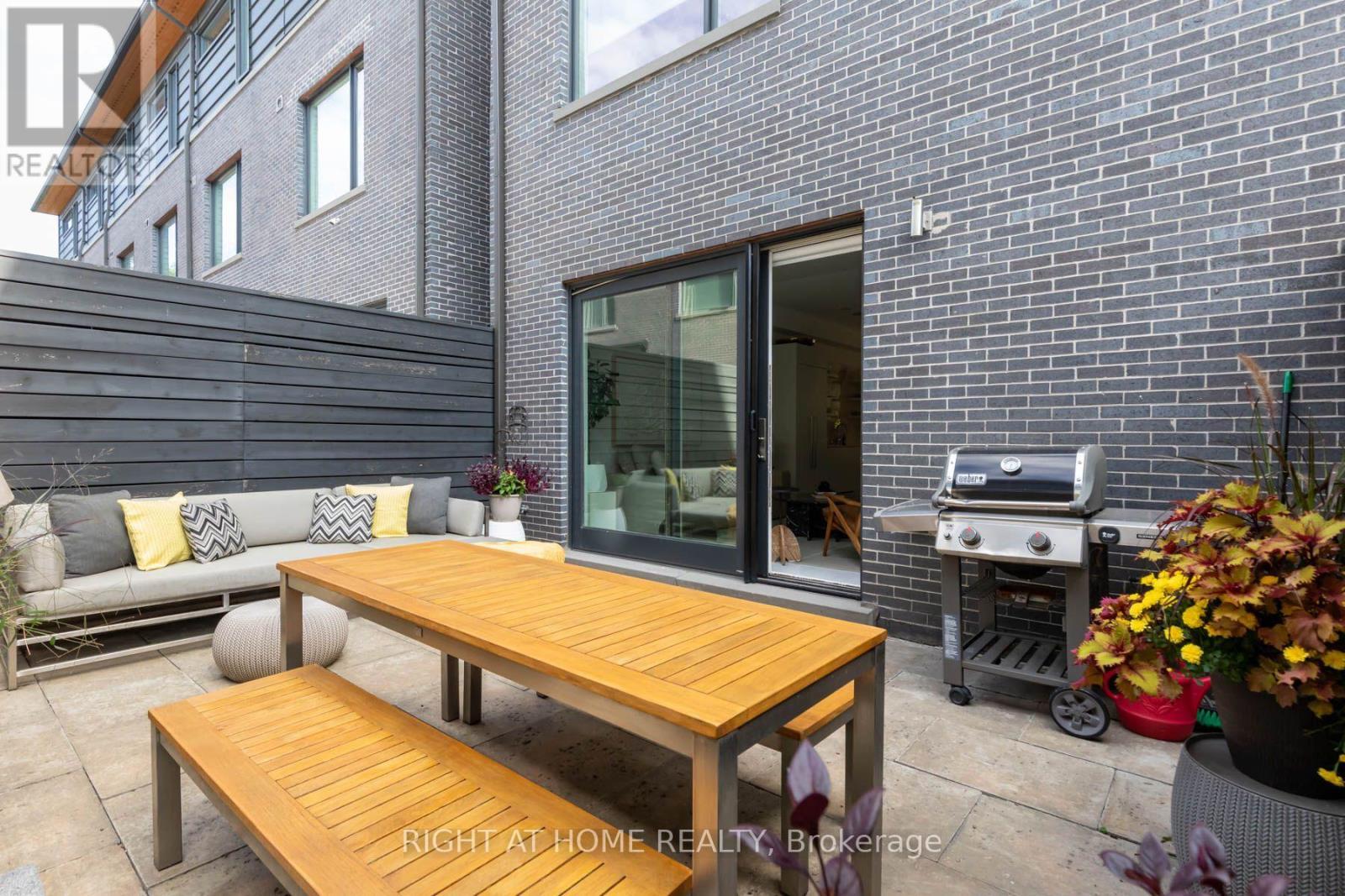 248 Manning Avenue, Toronto, ON