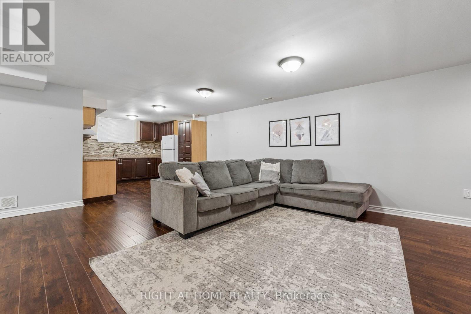 13 Weston Crescent, Ajax, ON
