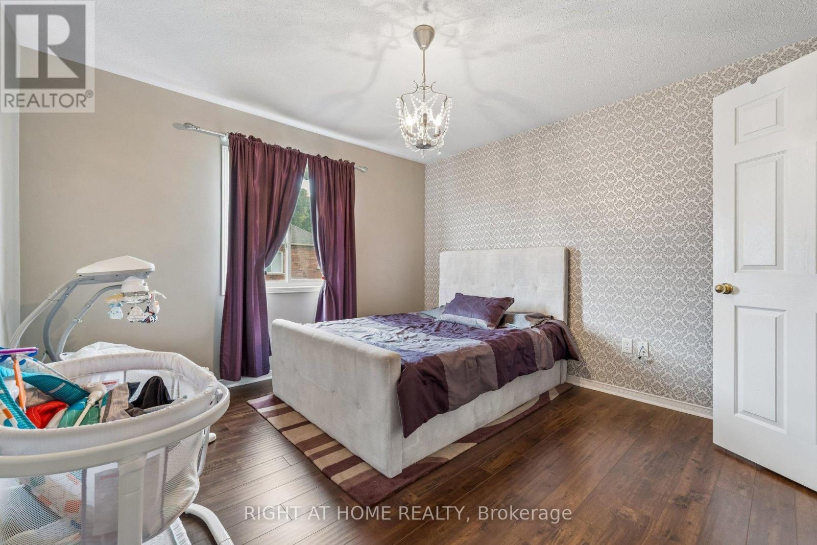 13 Weston Crescent, Ajax, ON