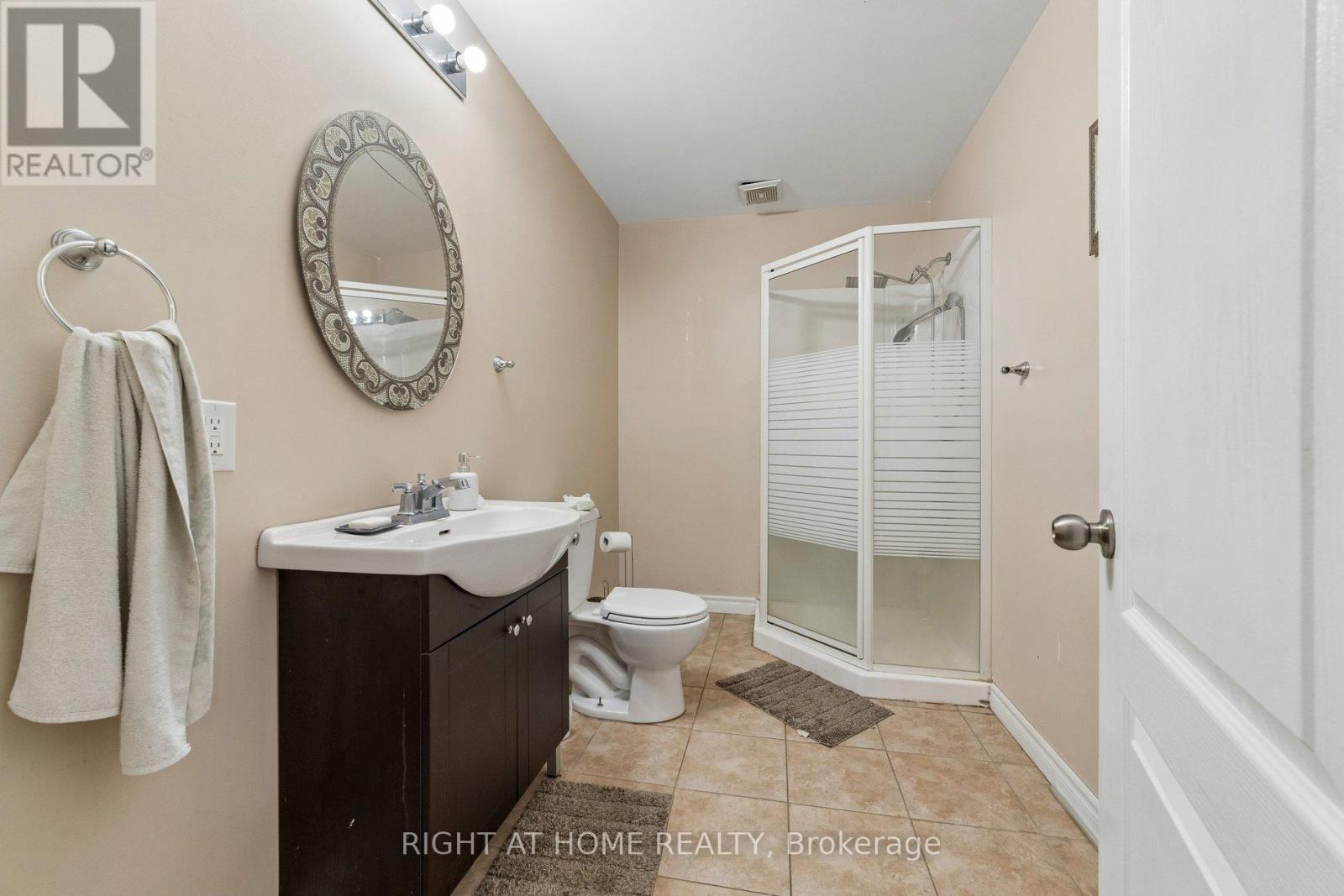 13 Weston Crescent, Ajax, ON