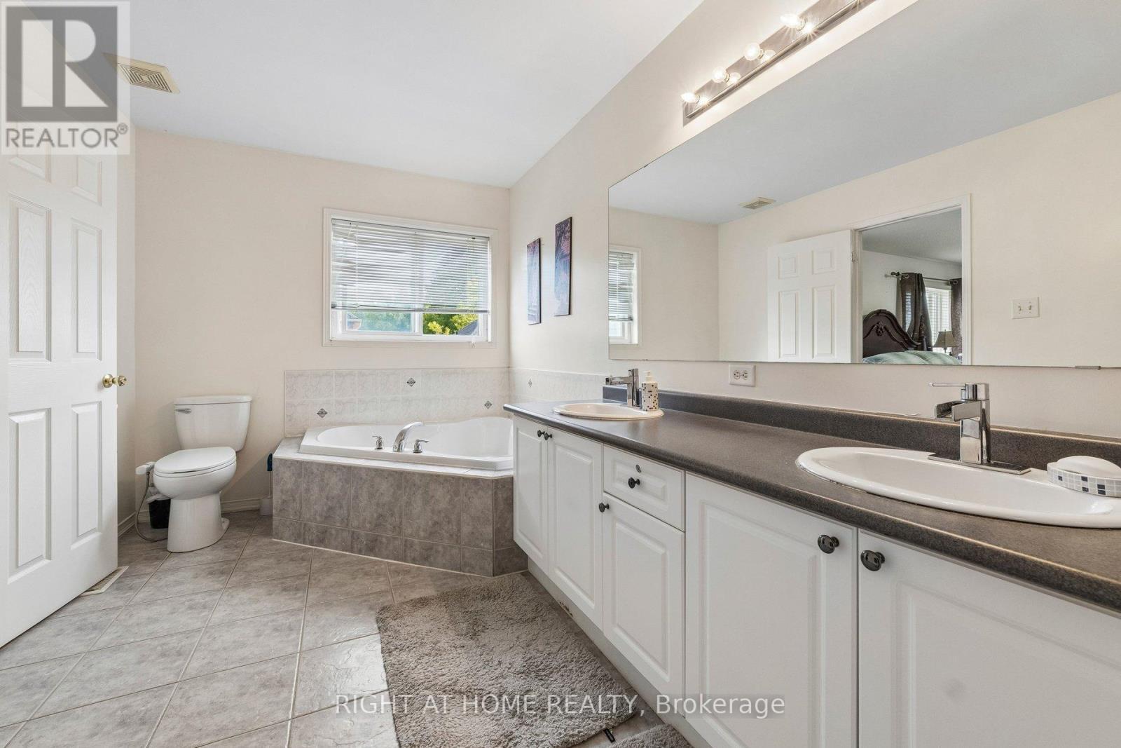 13 Weston Crescent, Ajax, ON