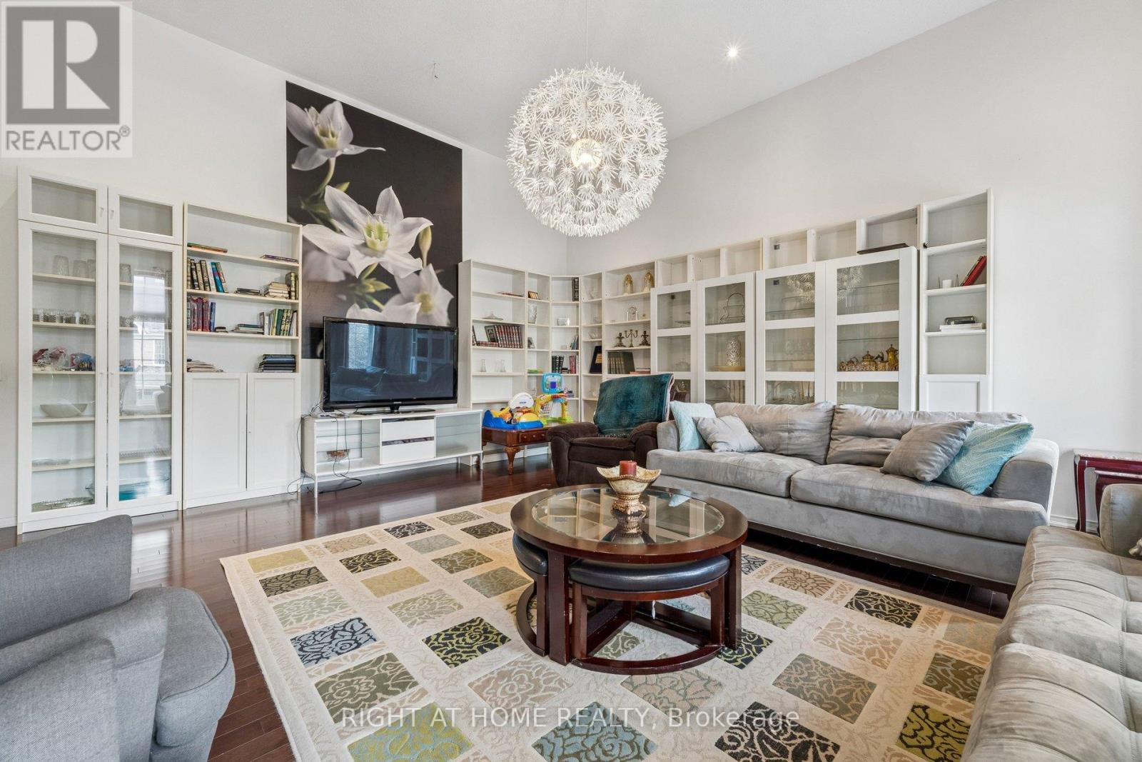 13 Weston Crescent, Ajax, ON