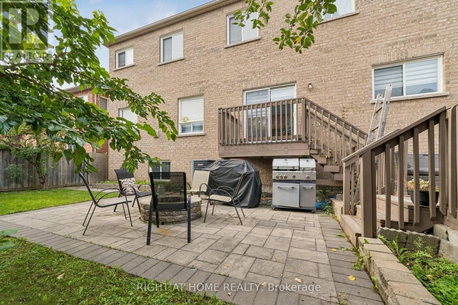 13 Weston Crescent, Ajax, ON