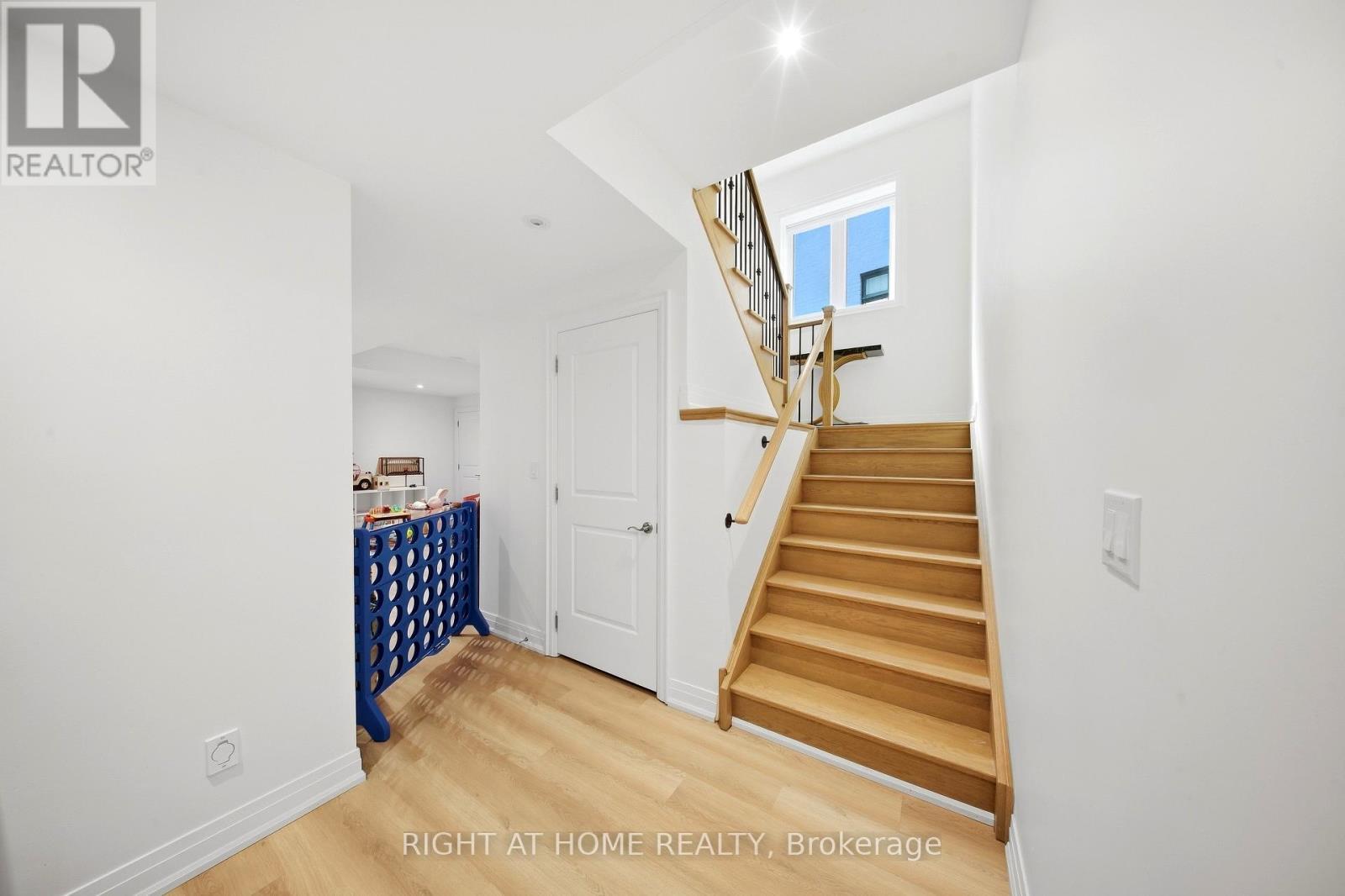18 Casavant Court, Vaughan, ON