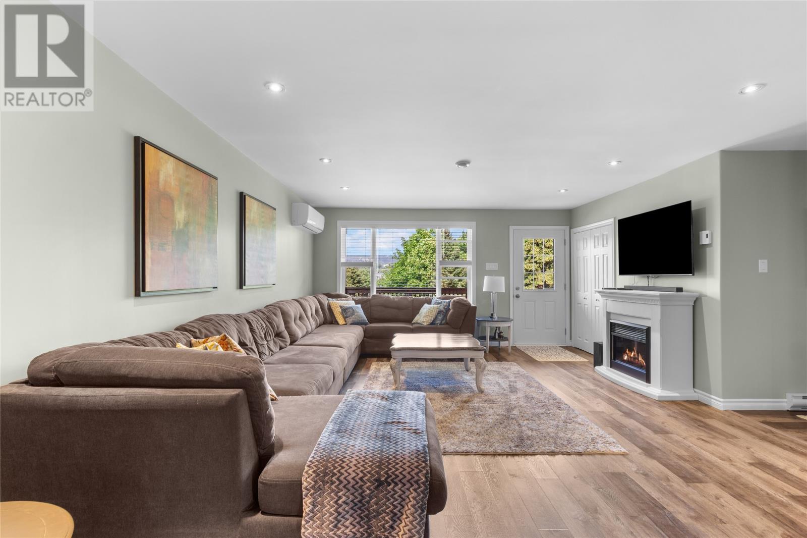 25 Chamberlains Road, Conception Bay South, NL
