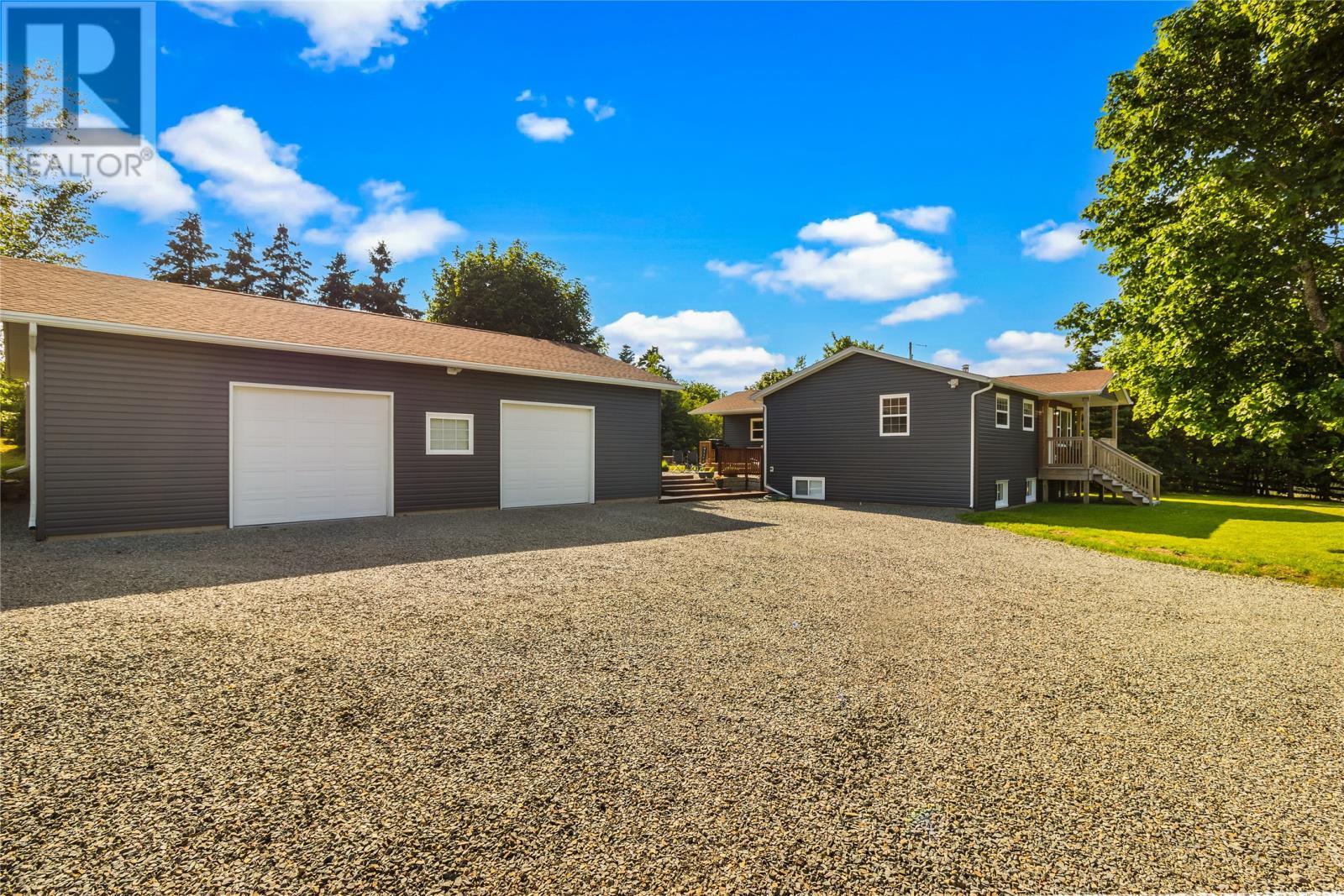 25 Chamberlains Road, Conception Bay South, NL
