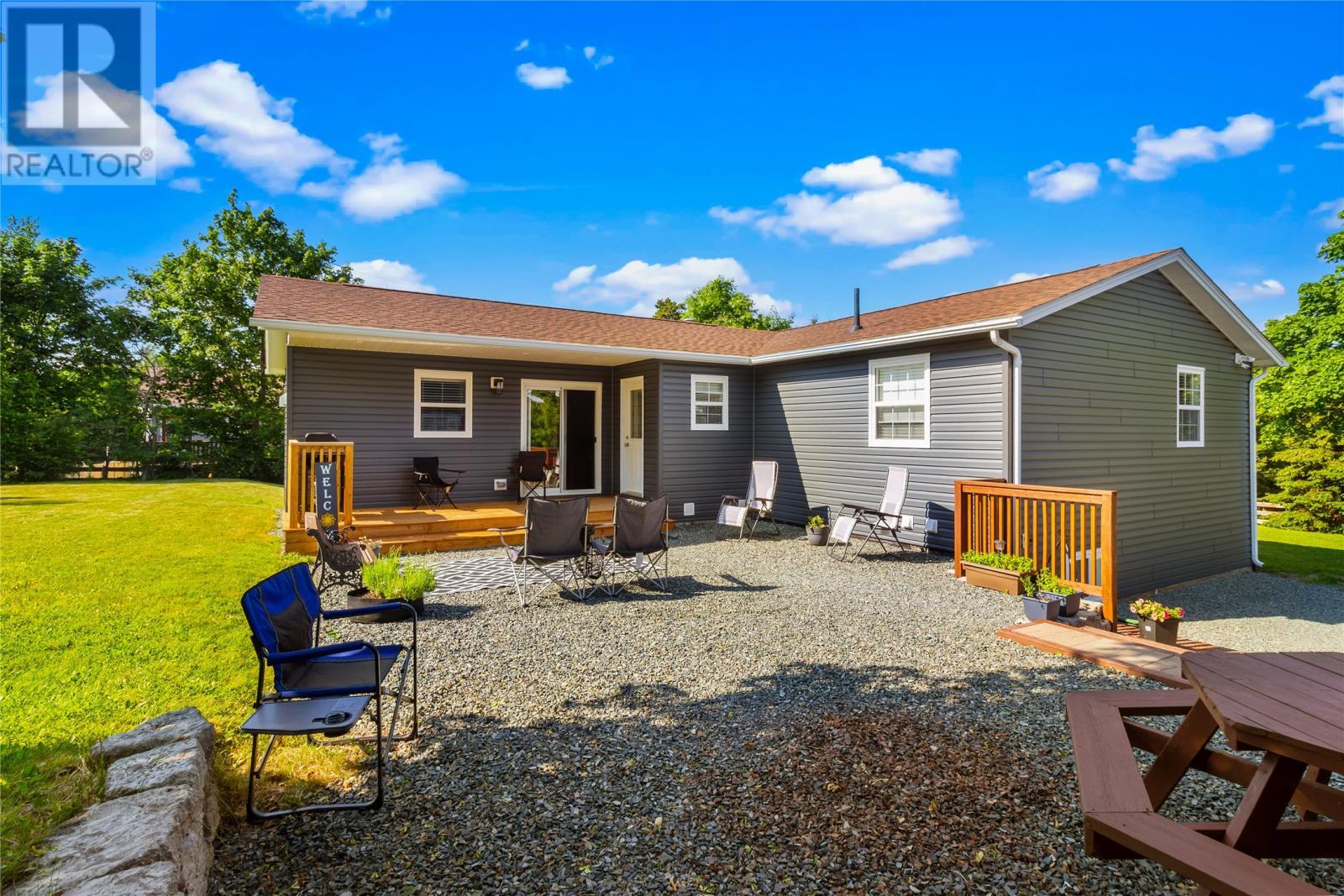 25 Chamberlains Road, Conception Bay South, NL