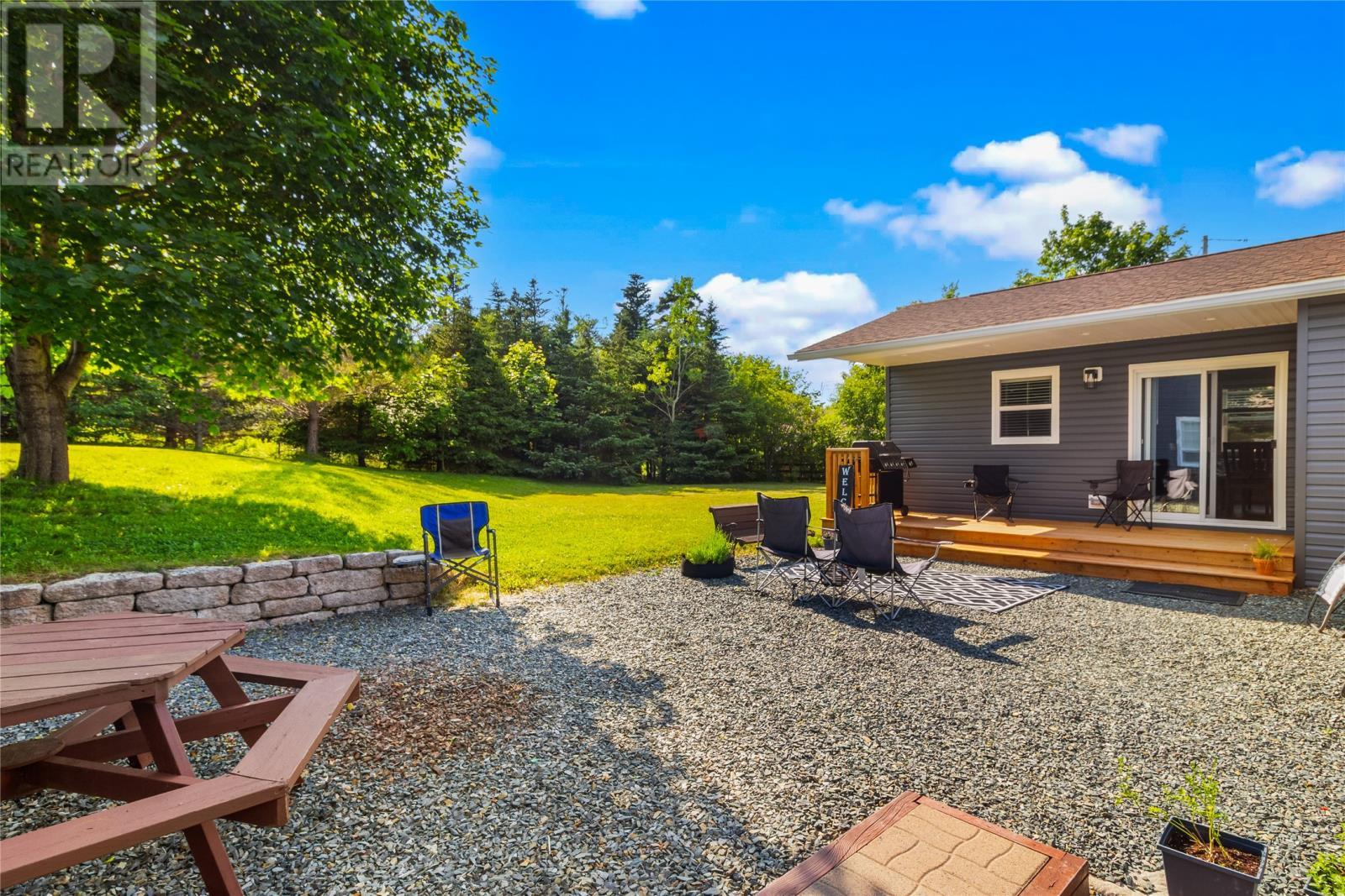 25 Chamberlains Road, Conception Bay South, NL
