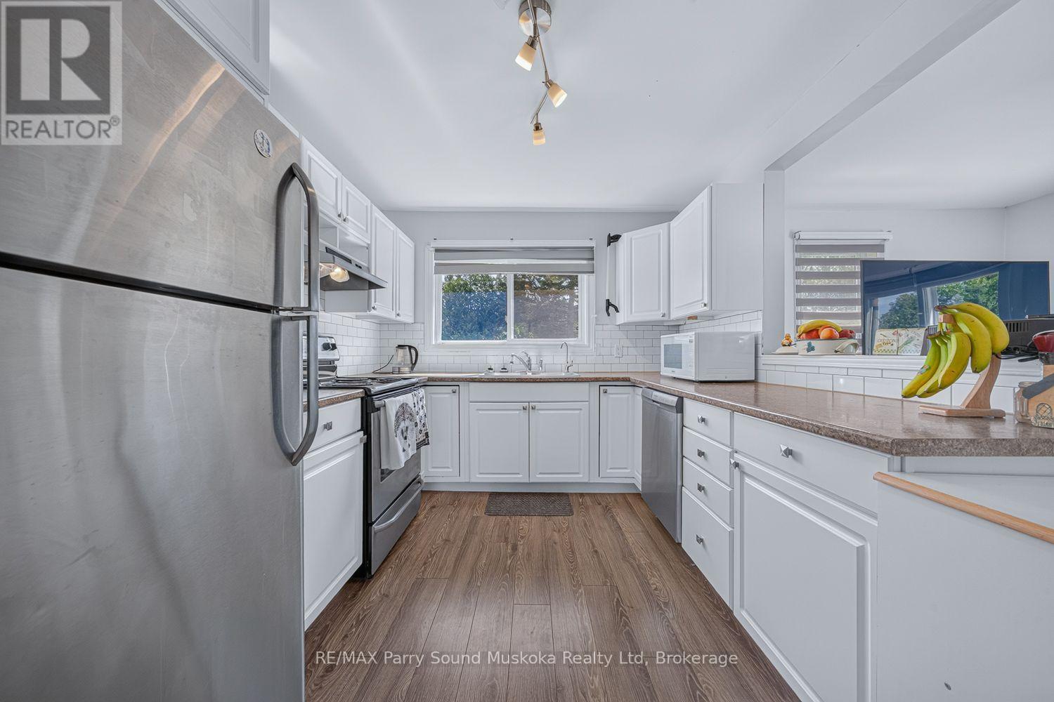 22 Ahmic Street, Magnetawan, ON