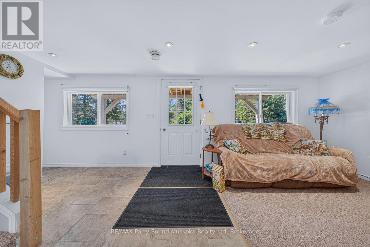 22 Ahmic Street, Magnetawan, ON