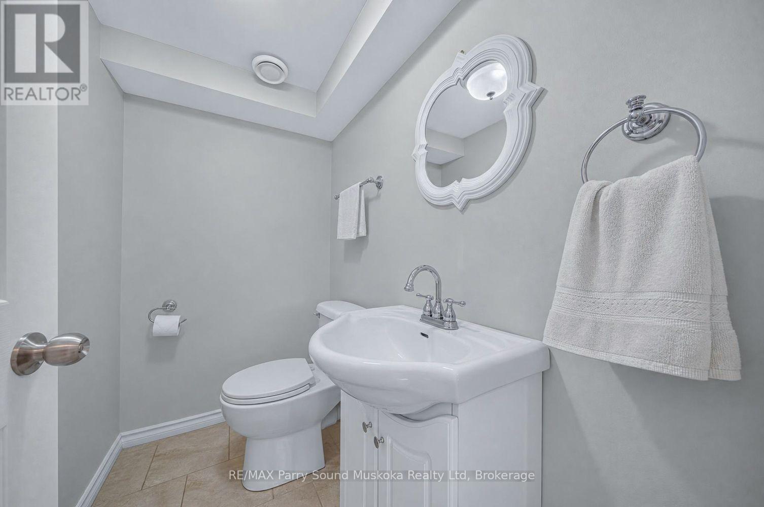 22 Ahmic Street, Magnetawan, ON