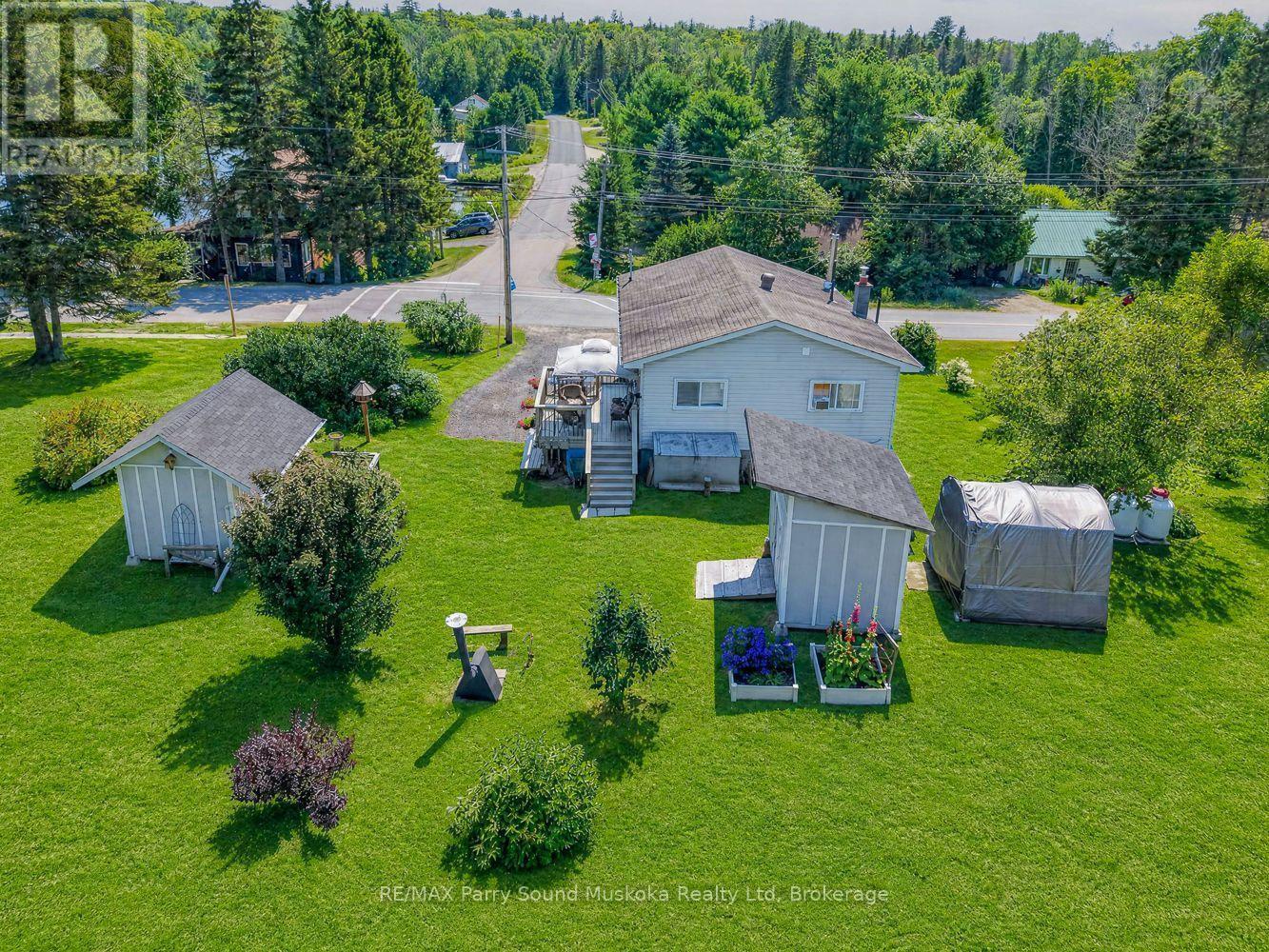 22 Ahmic Street, Magnetawan, ON