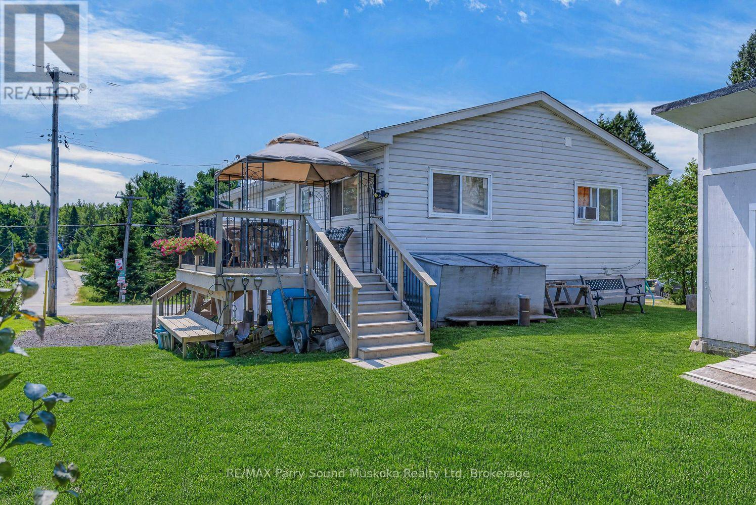 22 Ahmic Street, Magnetawan, ON