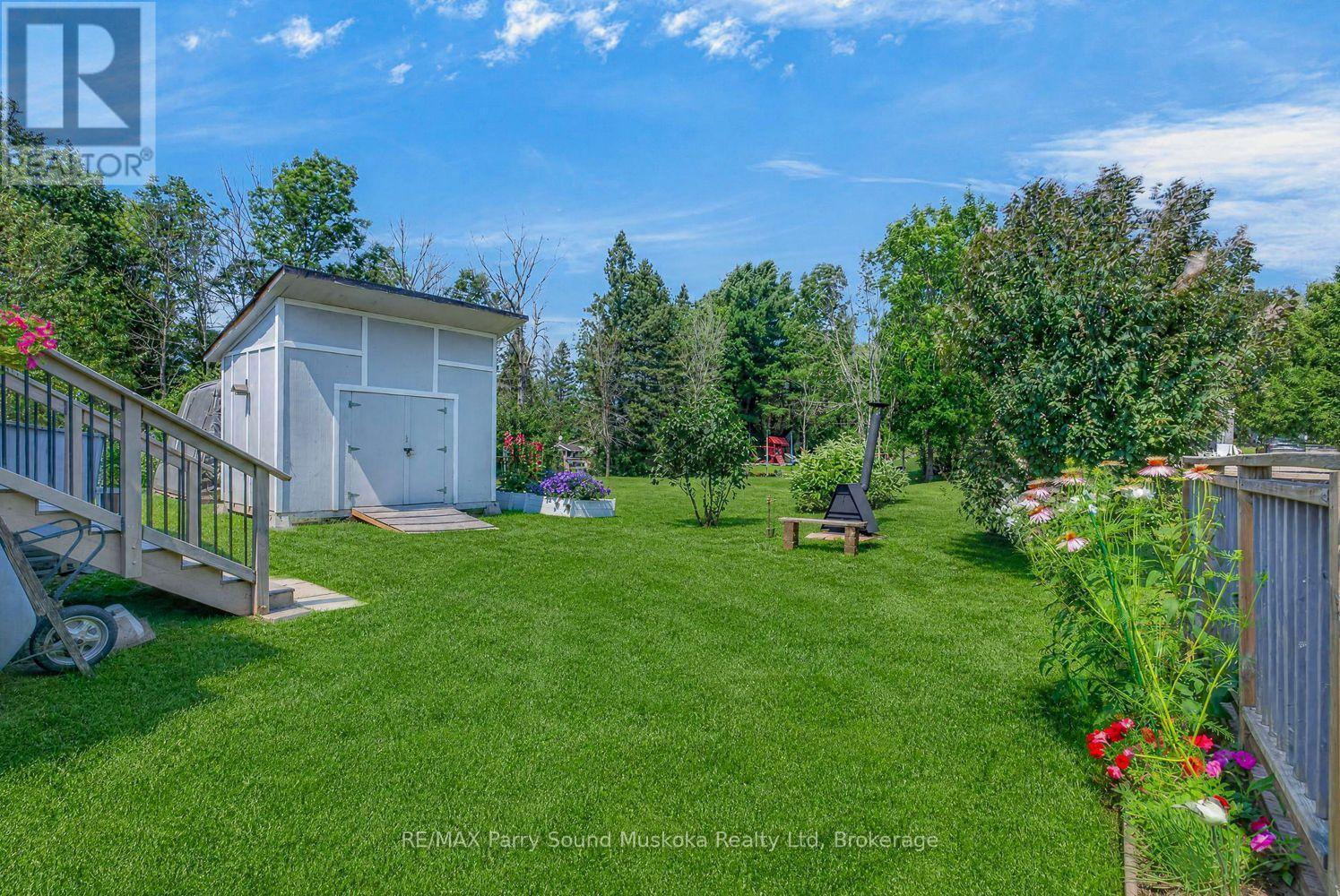 22 Ahmic Street, Magnetawan, ON