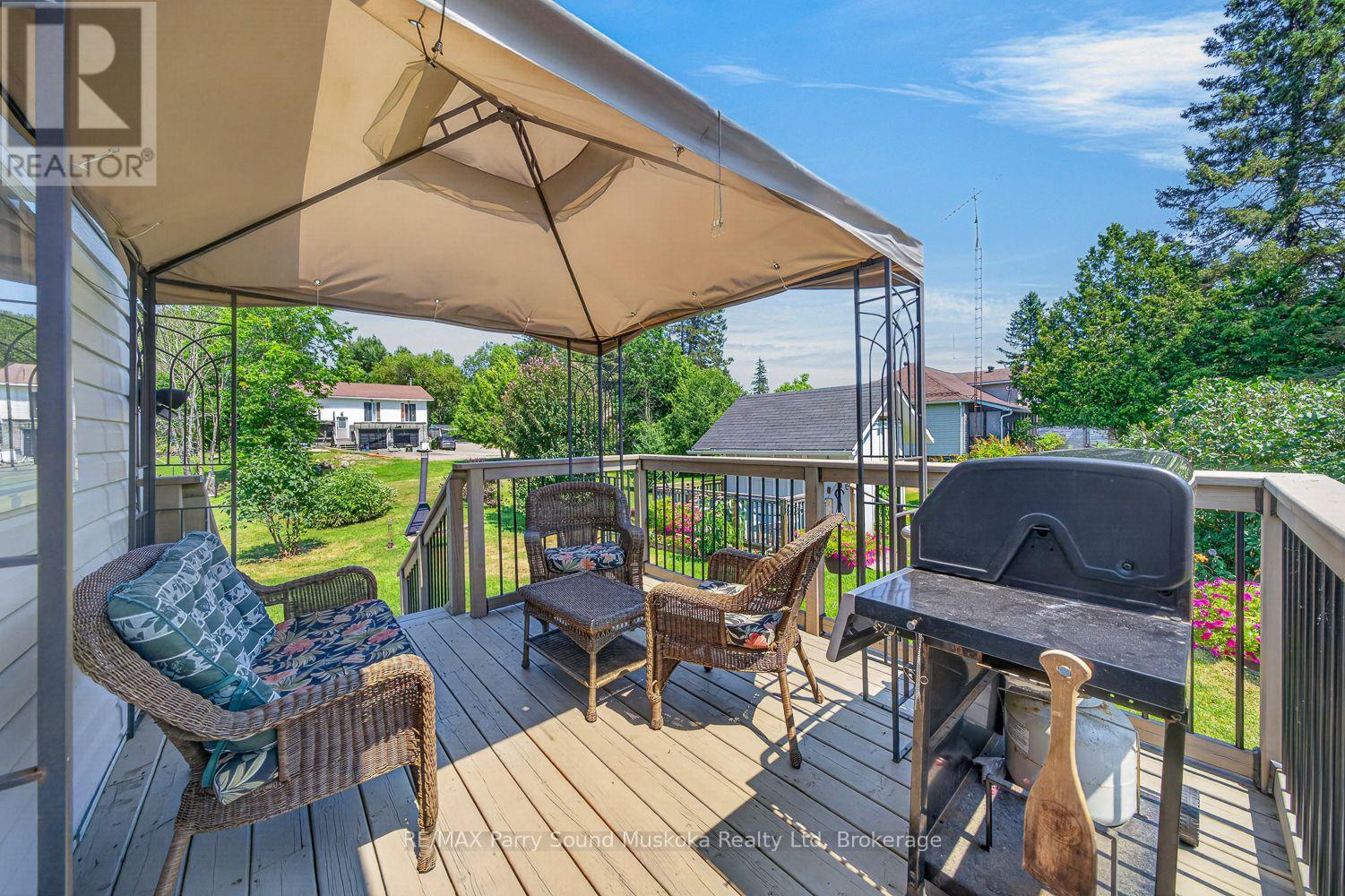22 Ahmic Street, Magnetawan, ON