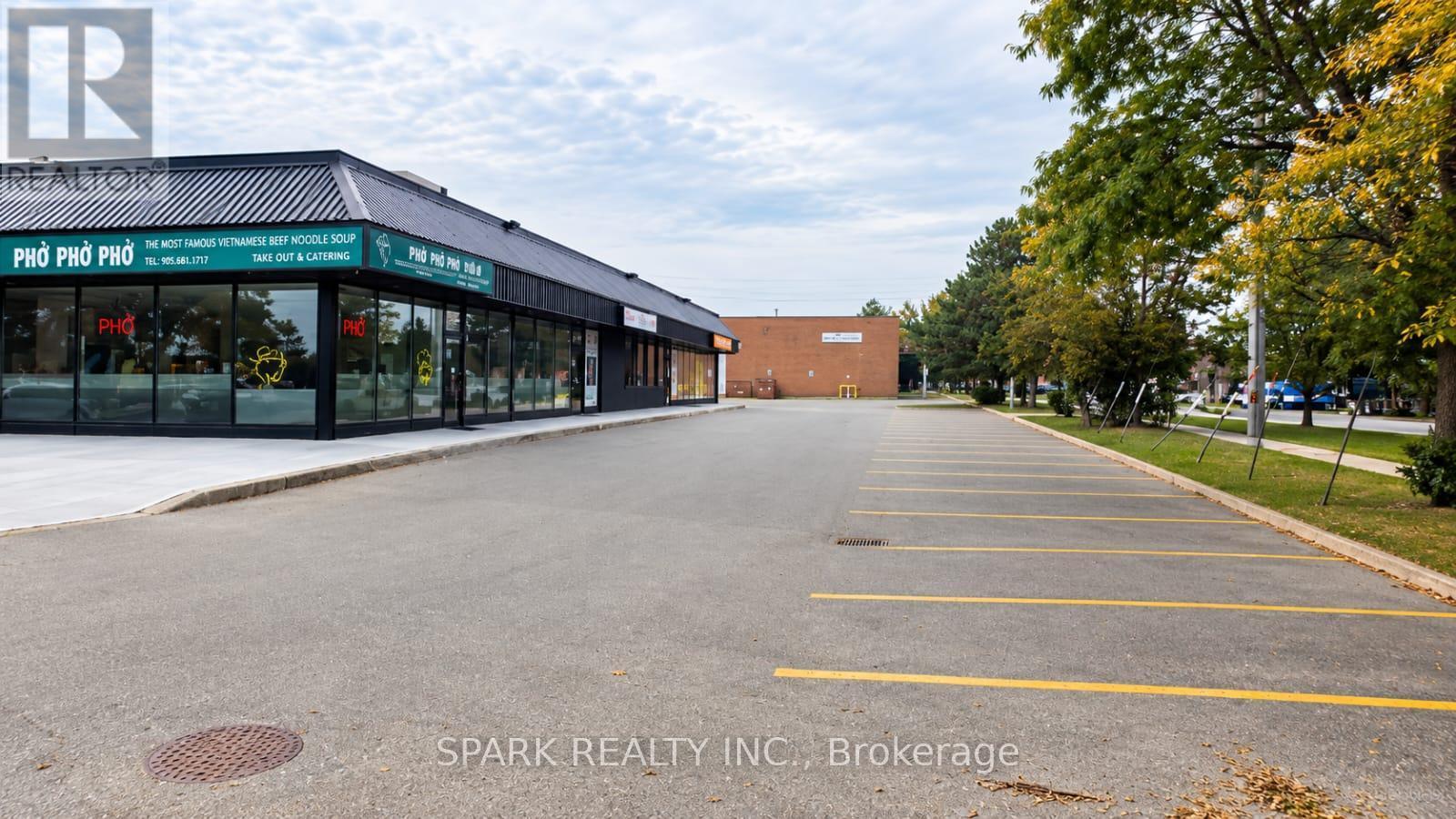 1125 Derry Road E, Mississauga, ON