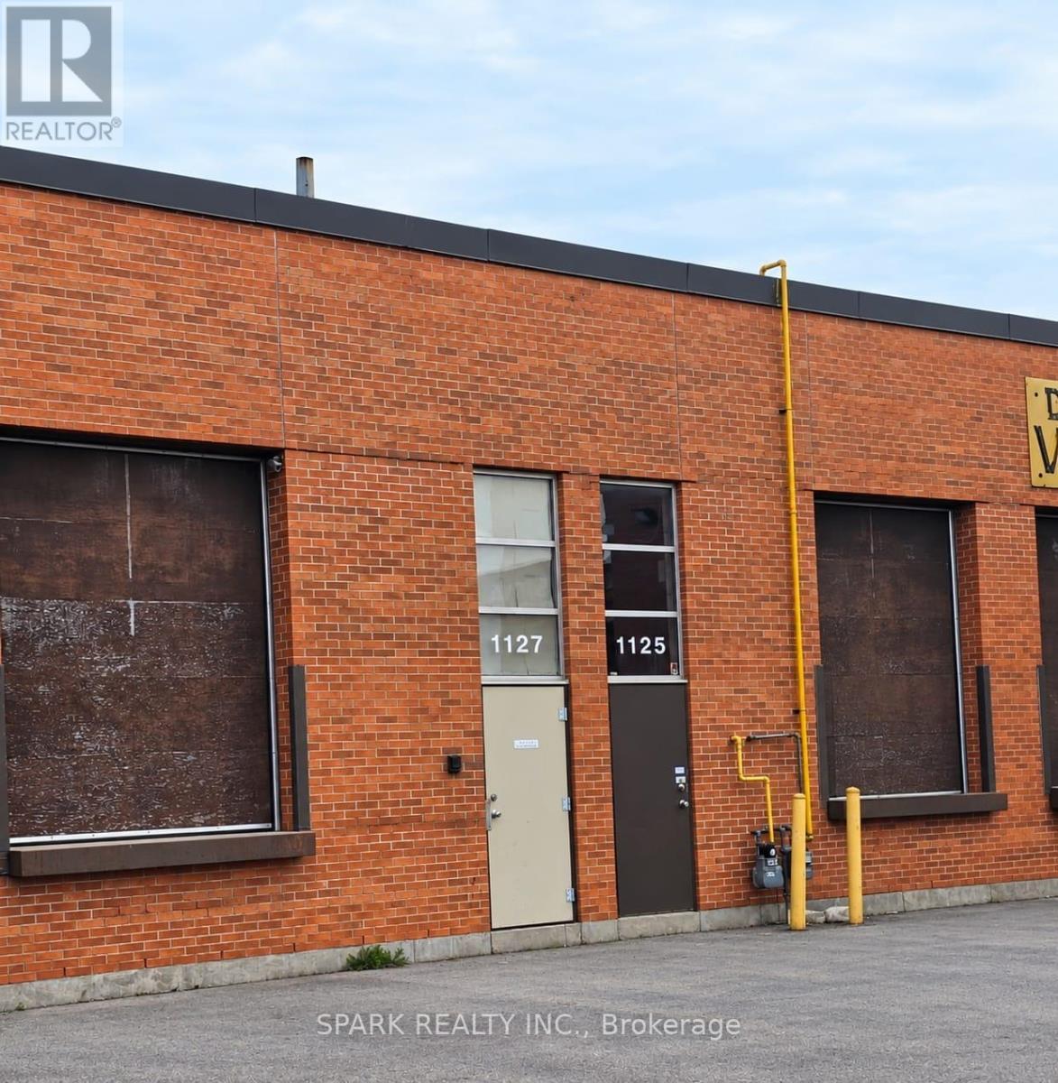 1125 Derry Road E, Mississauga, ON