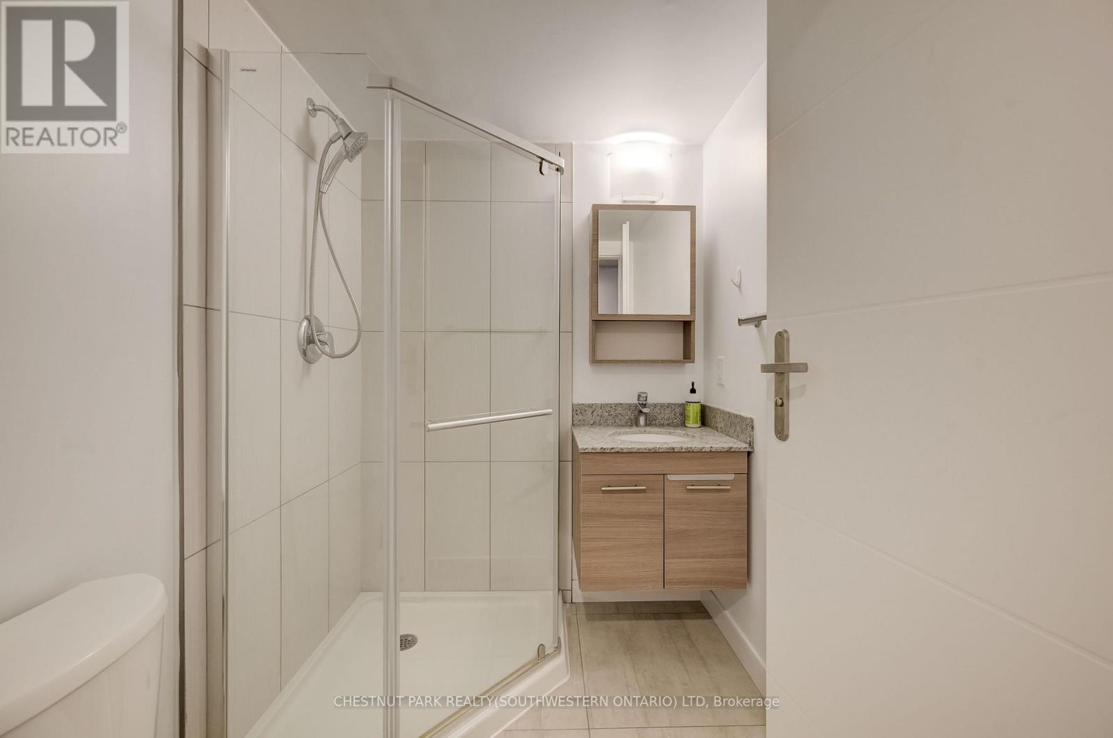 114 - 338 Albert Street, Waterloo, ON
