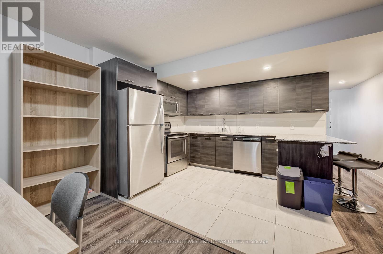 114 - 338 Albert Street, Waterloo, ON