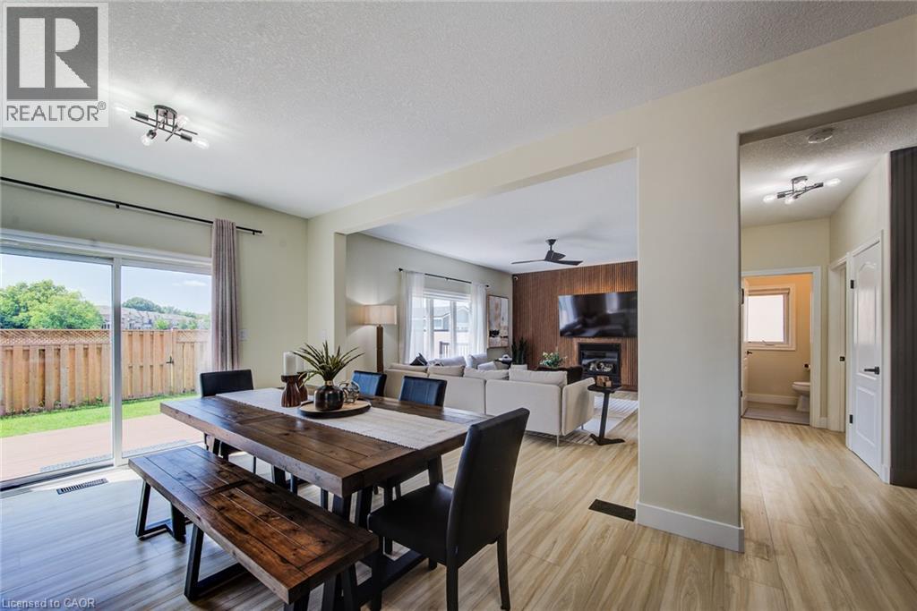 210 Hawkswood Drive, Kitchener, ON