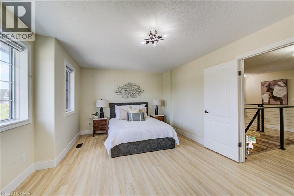 210 Hawkswood Drive, Kitchener, ON
