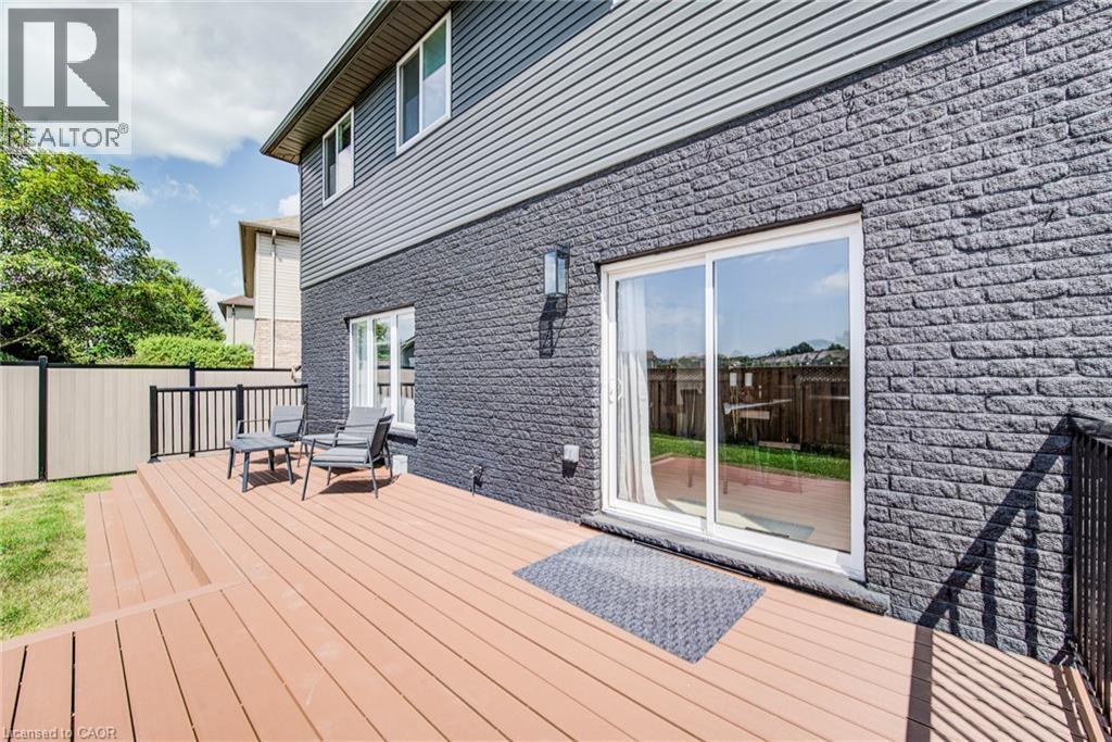 210 Hawkswood Drive, Kitchener, ON