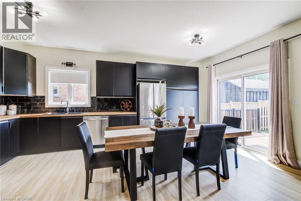210 Hawkswood Drive, Kitchener, ON
