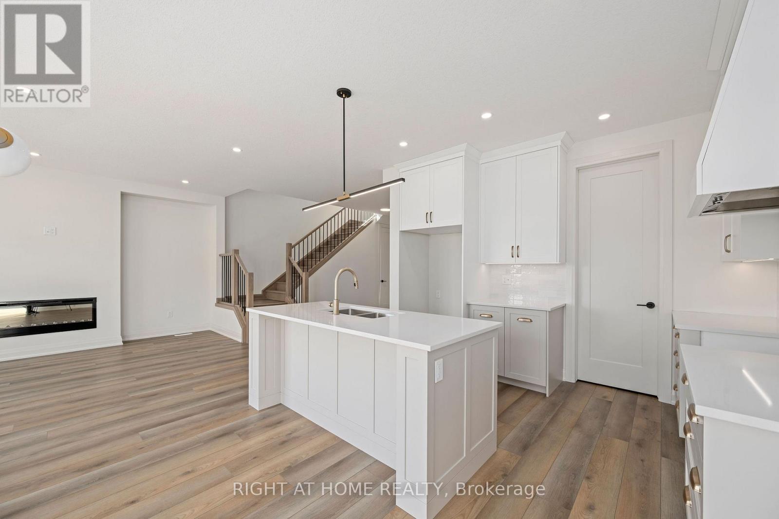 43 Lucas Road, St. Thomas, ON