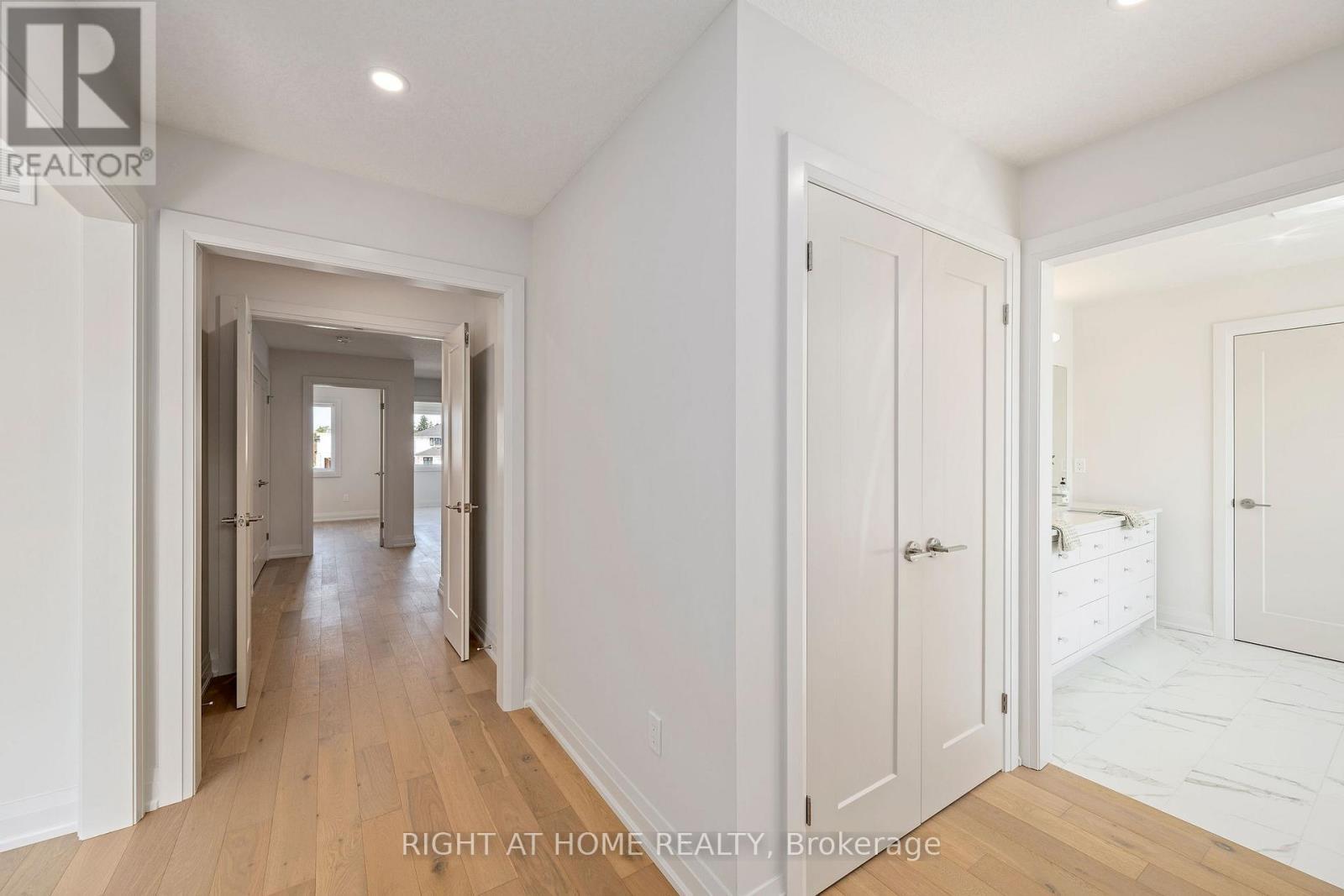 337 Manhattan Drive, London South (South K), ON
