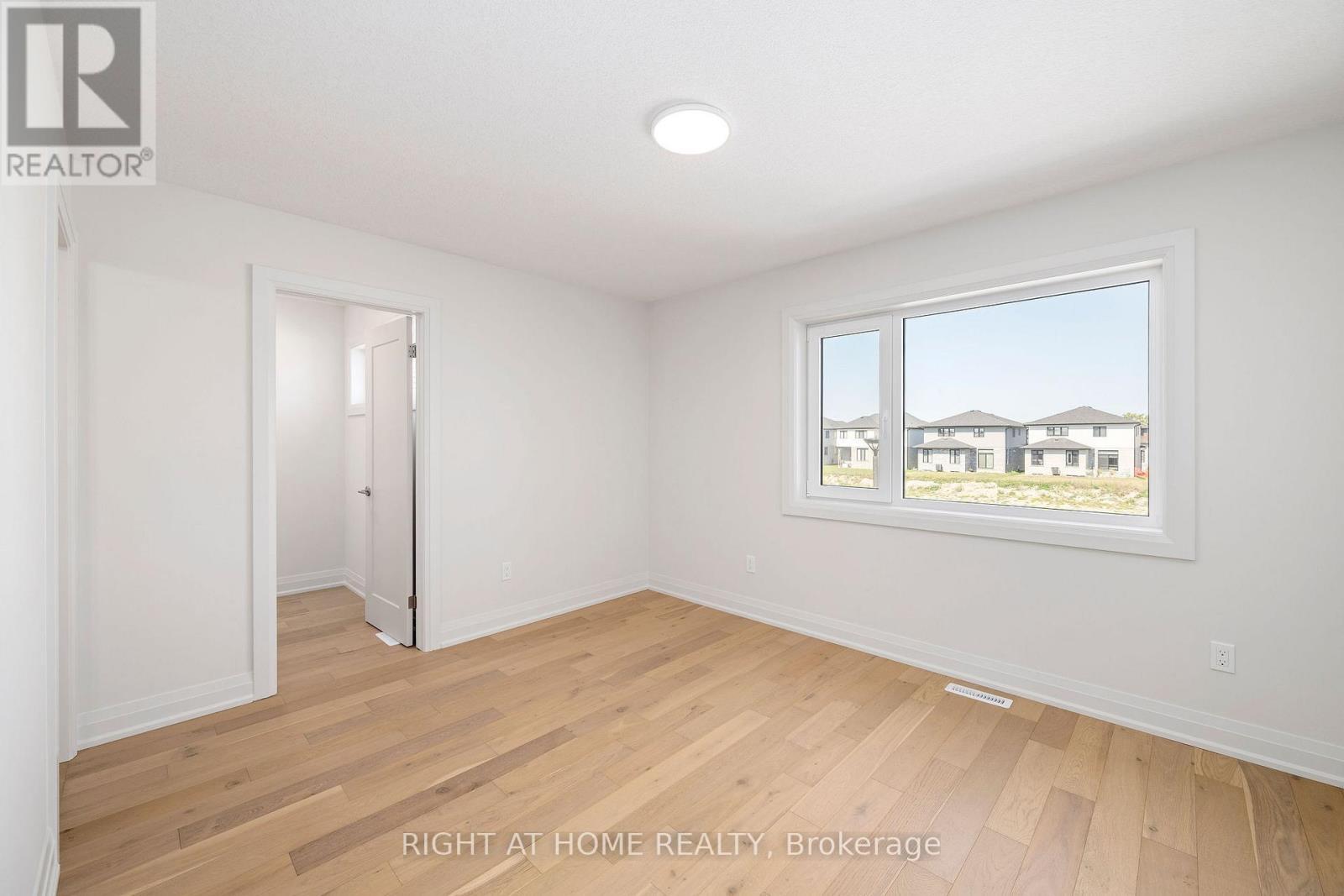 337 Manhattan Drive, London South (South K), ON