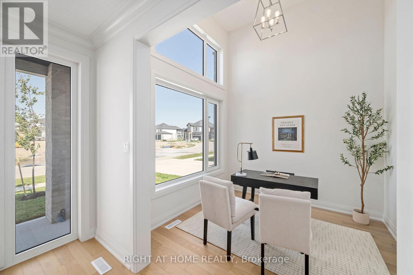 337 Manhattan Drive, London South (South K), ON