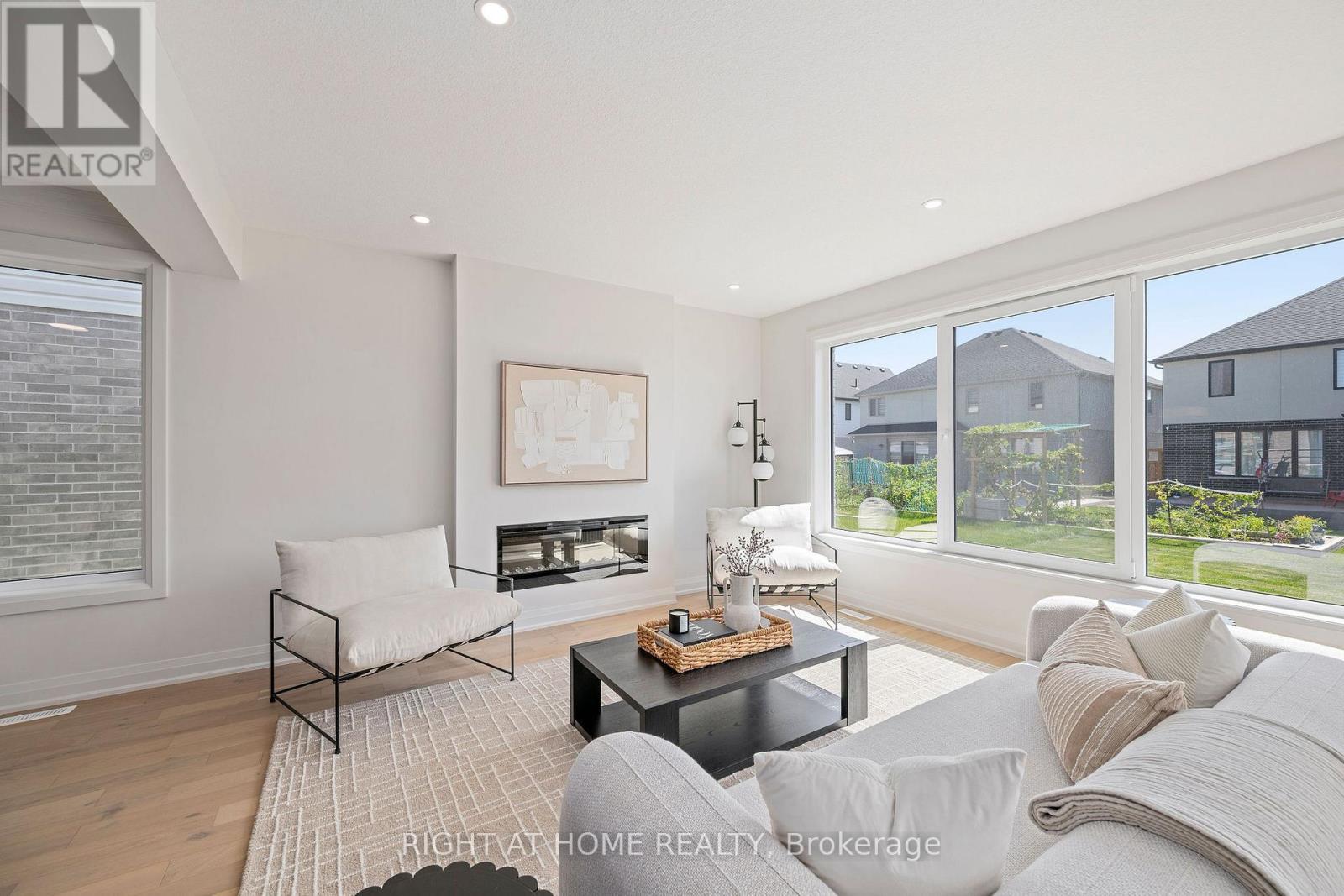 337 Manhattan Drive, London South (South K), ON