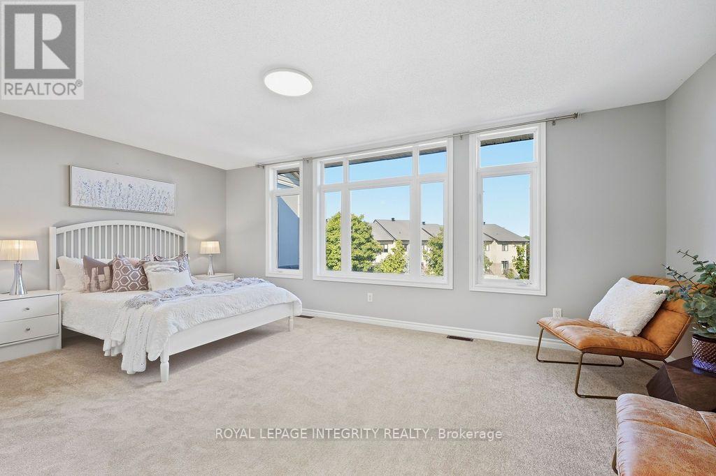 1014 Ottenbrite Crescent, Ottawa, ON