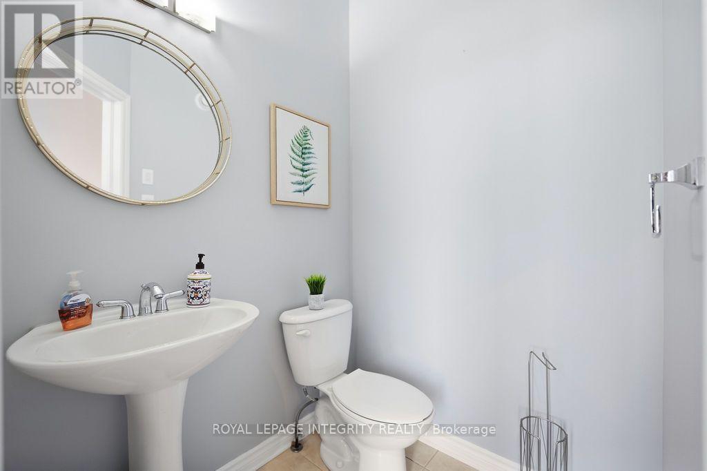 1014 Ottenbrite Crescent, Ottawa, ON